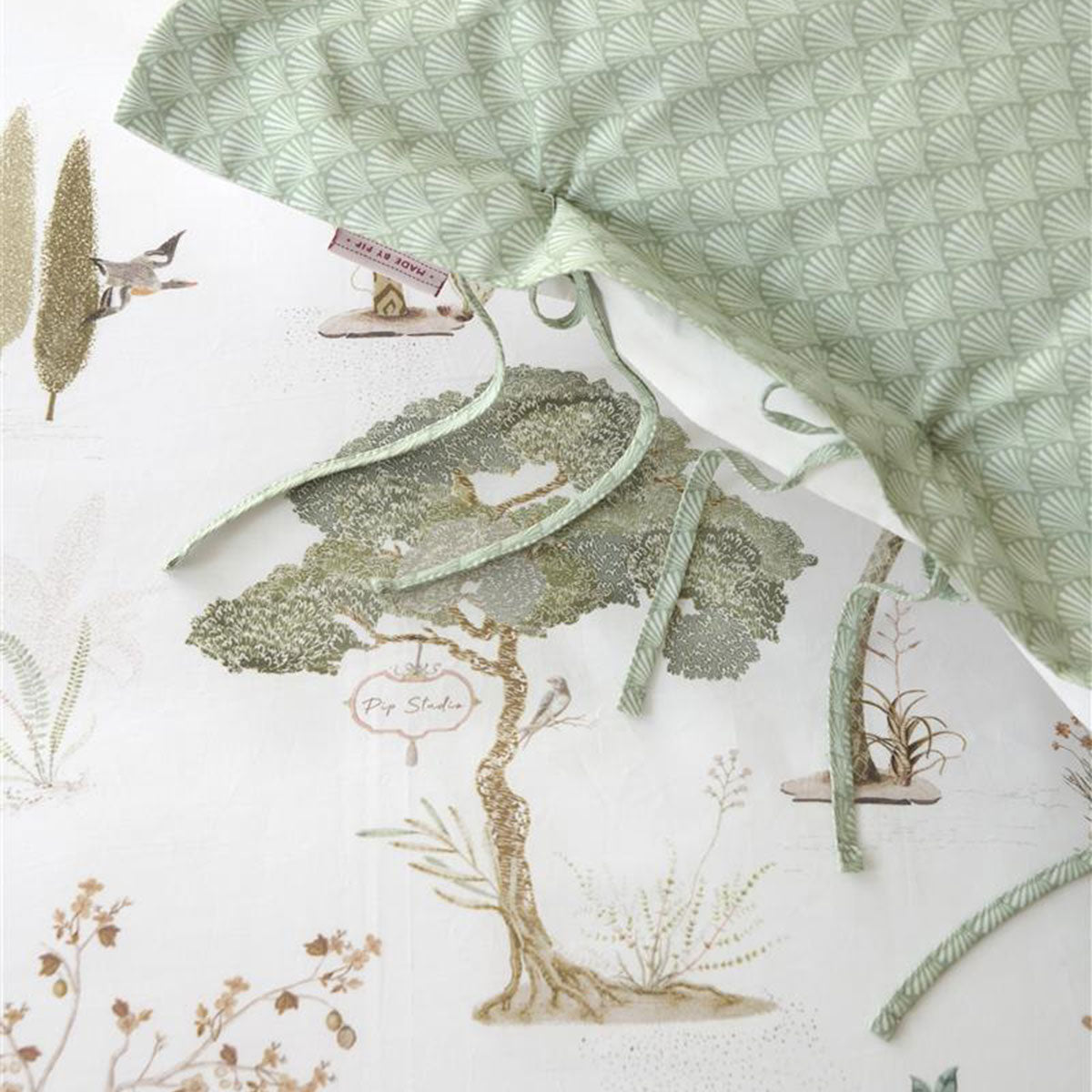 PIP Studio Giardini di Frutta White Cotton Quilt Cover Set Queen - Palm/Fruit Trees Print - SuperSaverAU - view 1