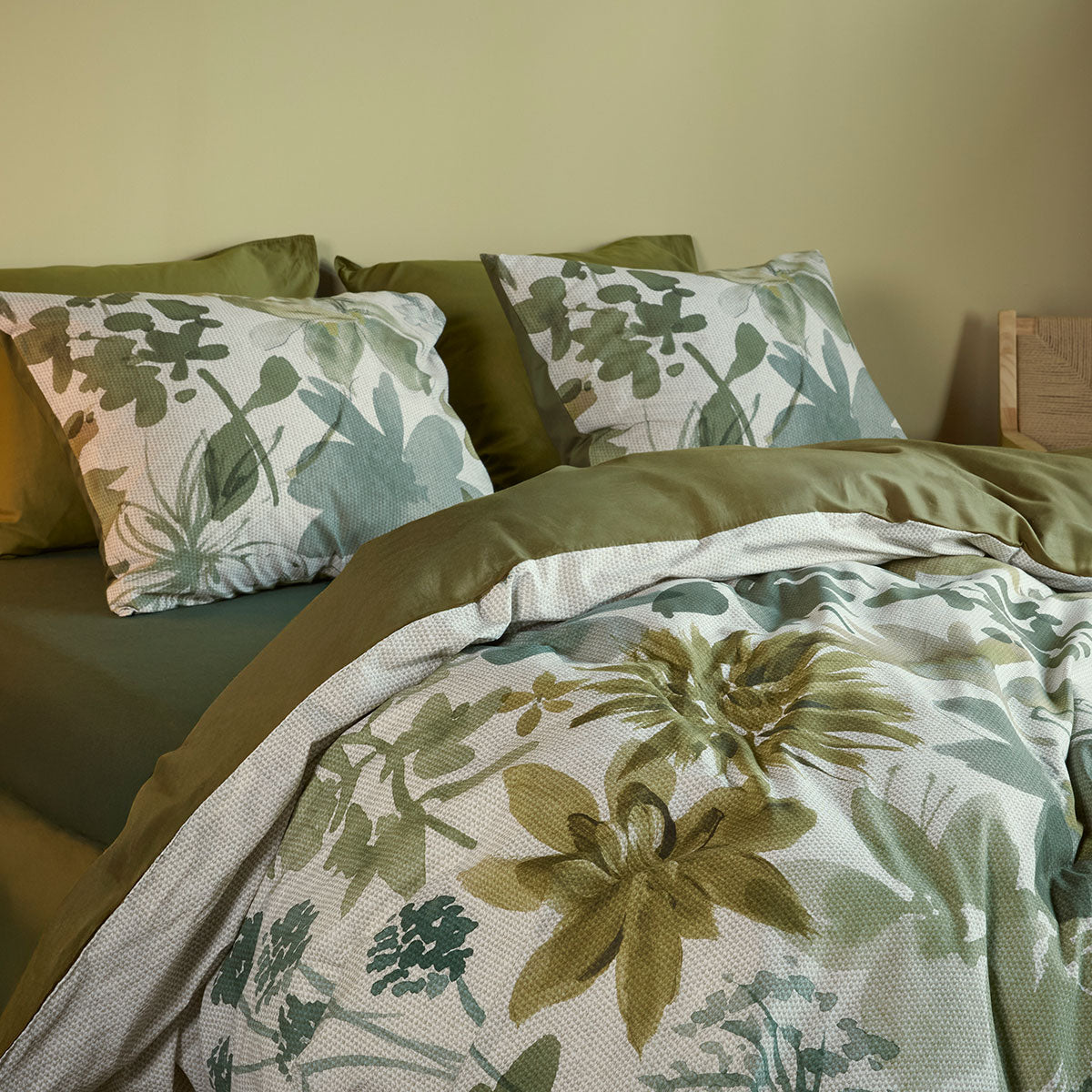 Bedding House Lilian King Cotton Percale Quilt Cover Set - Green Foliage - SuperSaverAU - view 3