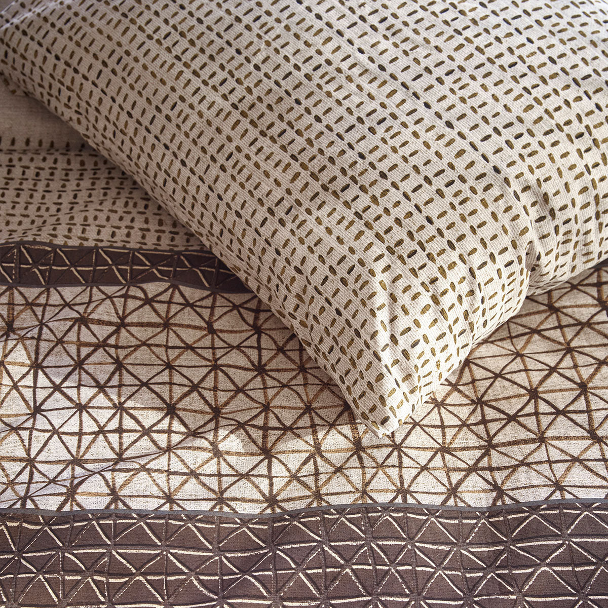 Bedding House Mathis Cotton Geometric Quilt Cover Set 144TC - Natural, King