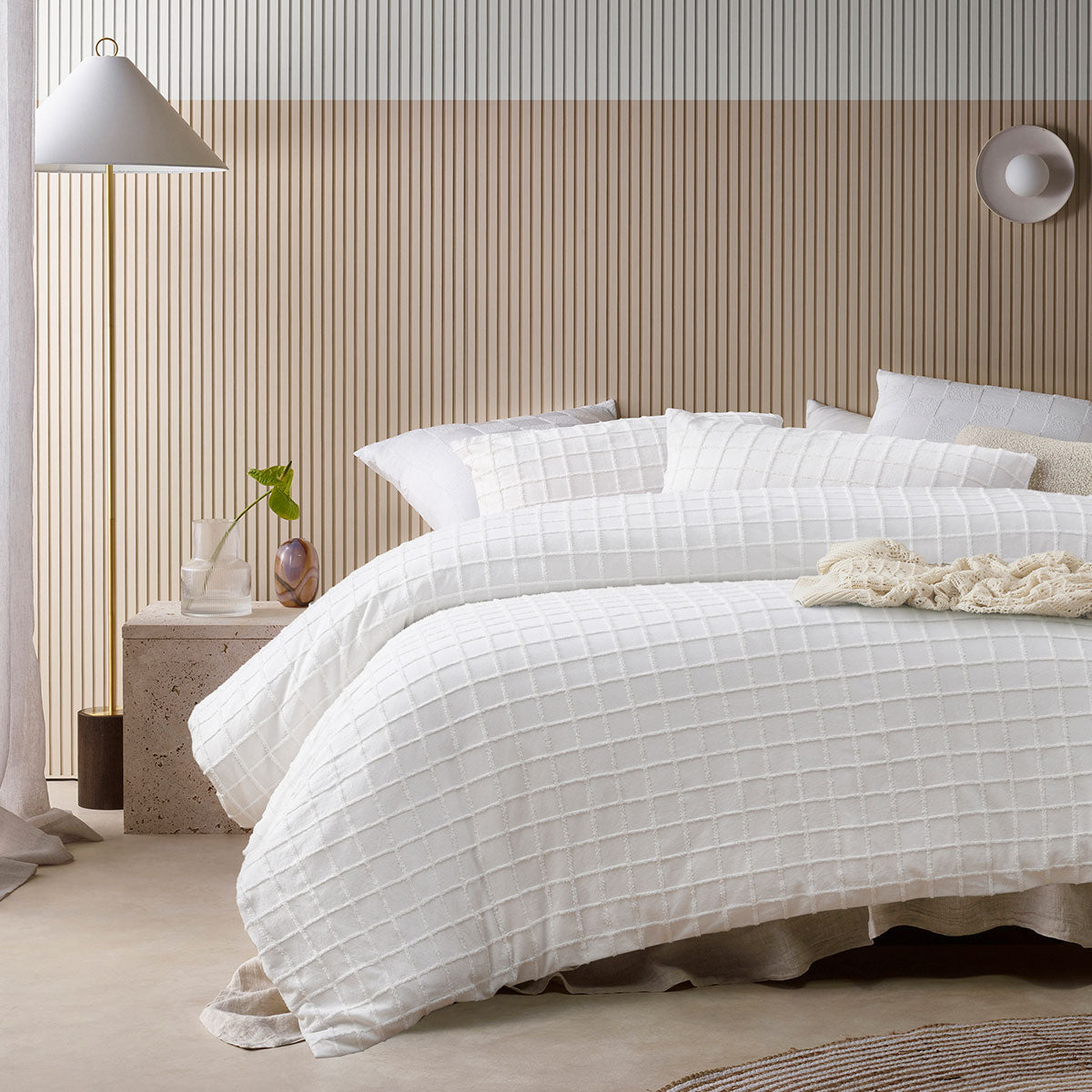 Vintage Design Homewares Parquet White Quilt Cover Set King - Polyester Cotton, Grid Pattern - SuperSaverAU - view 1