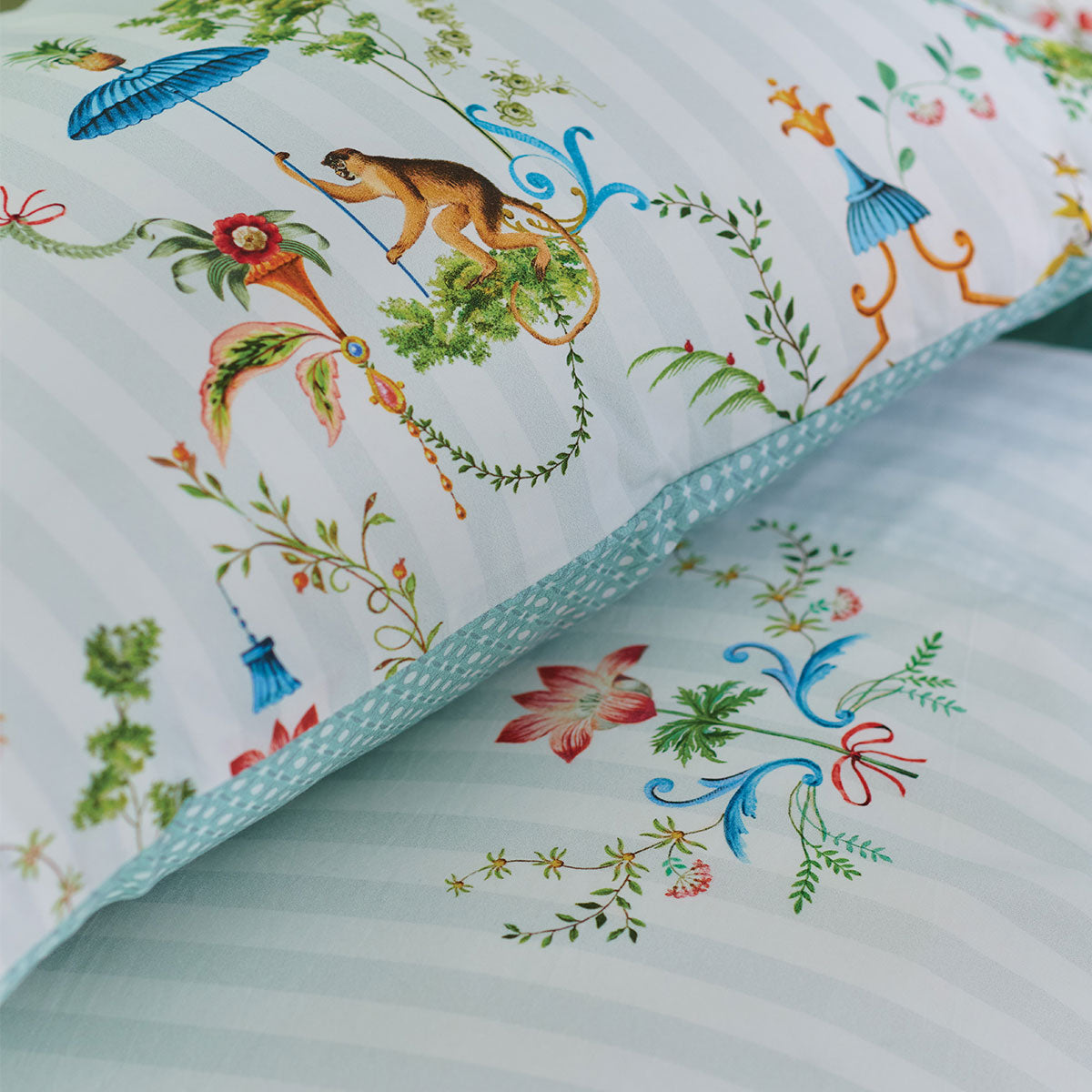 PIP Studio Singerie White Cotton Quilt Cover Set Super King - Decorative Scenes Print - SuperSaverAU - view 1
