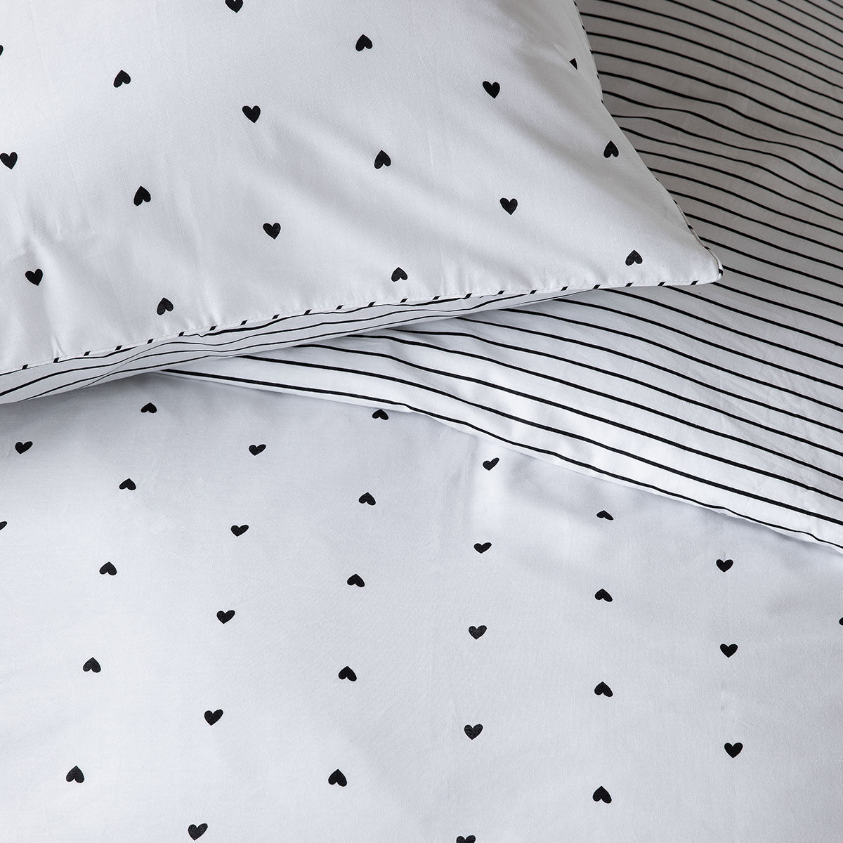 VTWonen Striped Hearts Black & White Cotton Quilt Cover Set King - Reversible Design - SuperSaverAU - view 3