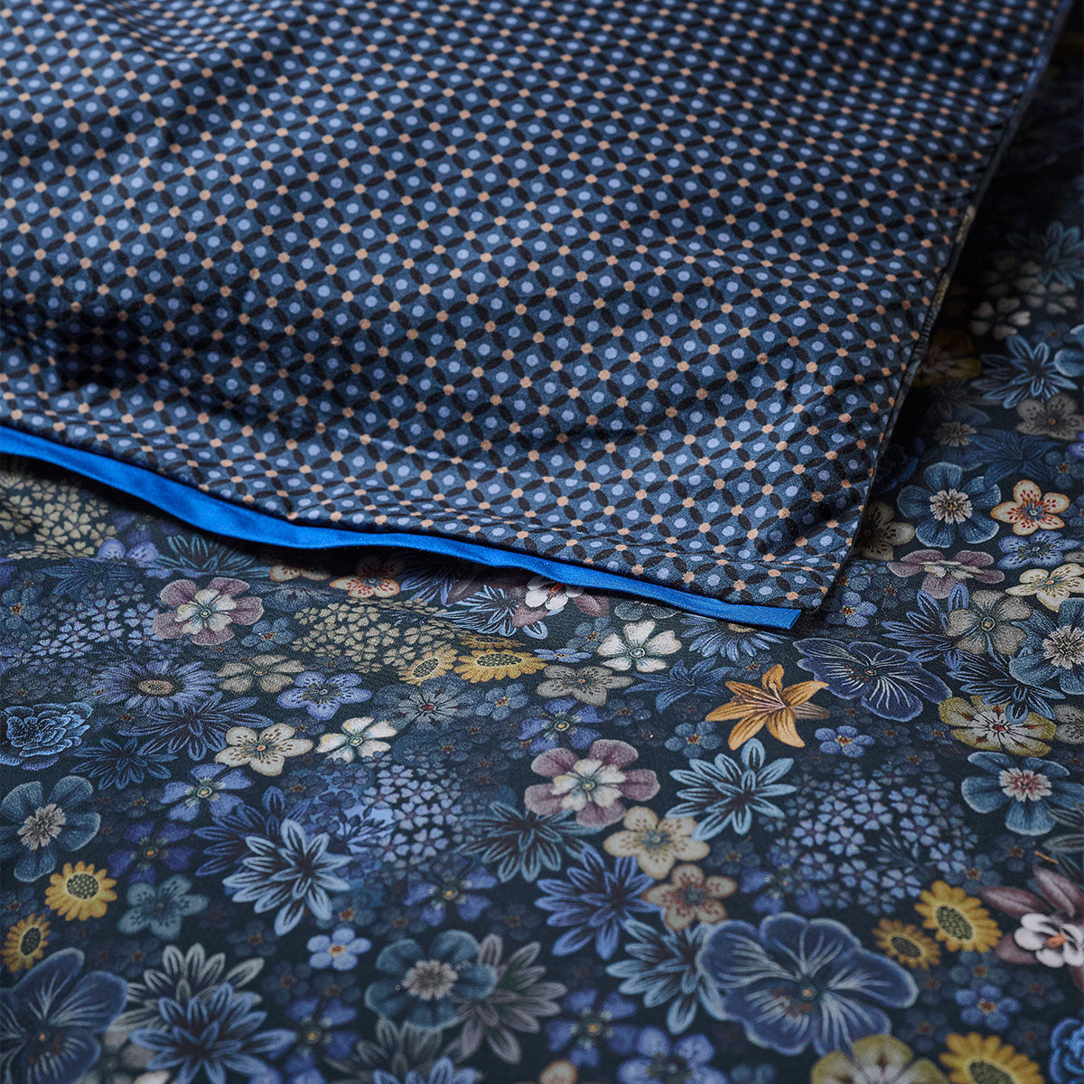 PIP Studio Tutti i Fiori King Cotton Quilt Cover Set - Dark Blue Floral - SuperSaverAU - view 5