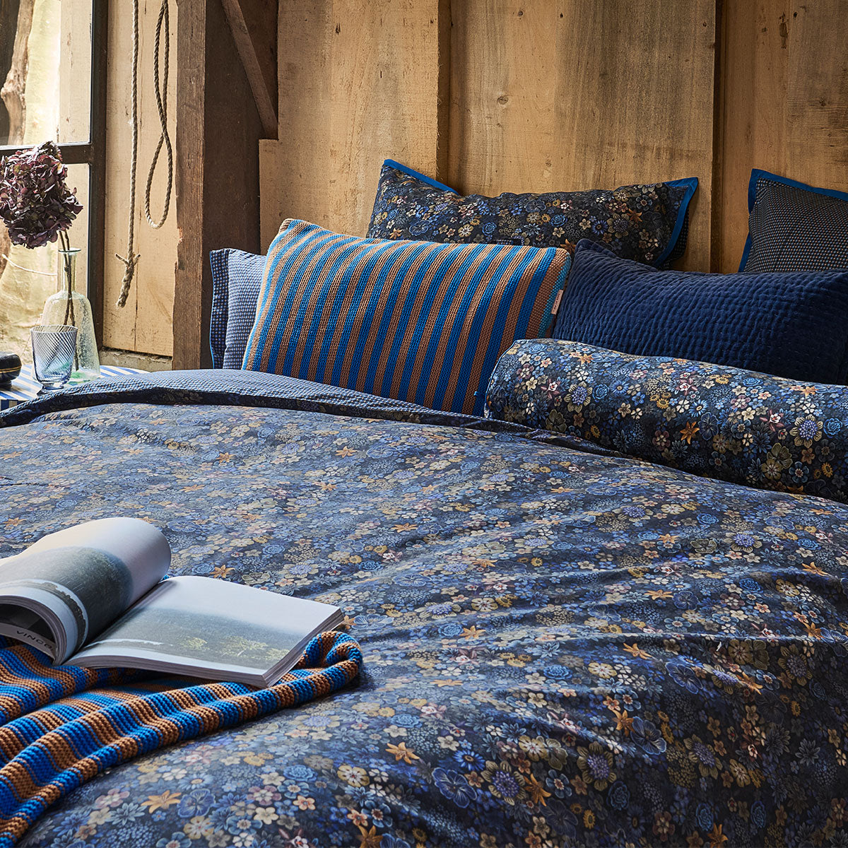 PIP Studio Tutti i Fiori Queen Cotton Quilt Cover Set - Dark Blue Floral - SuperSaverAU - view 3