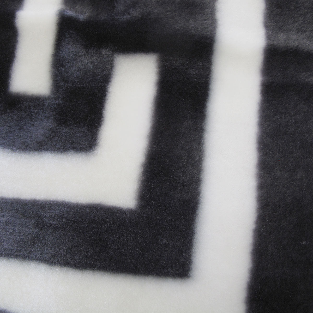Bloomington 800GSM Greek Key Charcoal Winter Mink Blanket King - 1 Ply - SuperSaverAU - view 4