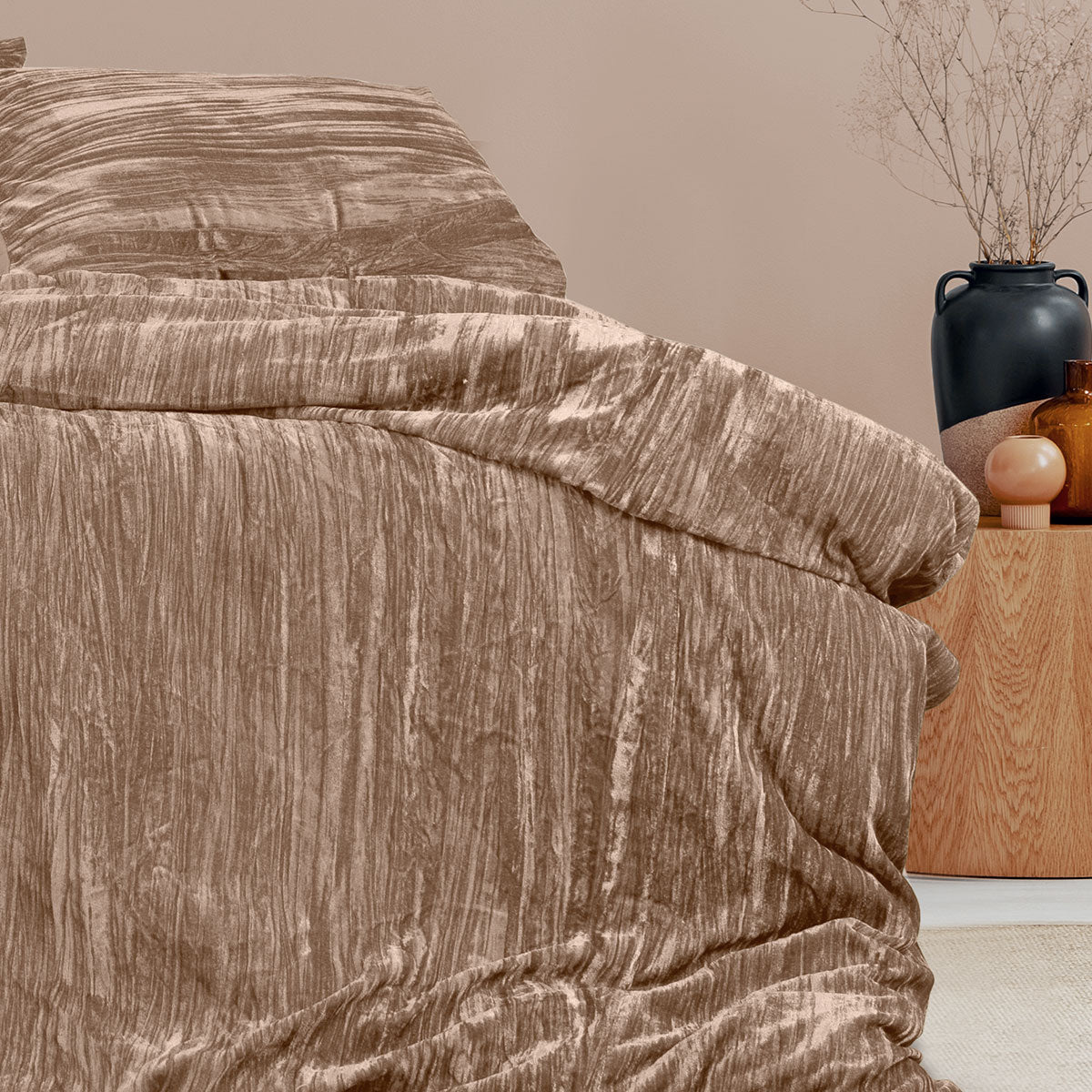 Ardor Vivienne Champagne Crushed Velvet Quilt Cover Set King - Textured Design - SuperSaverAU - view 2