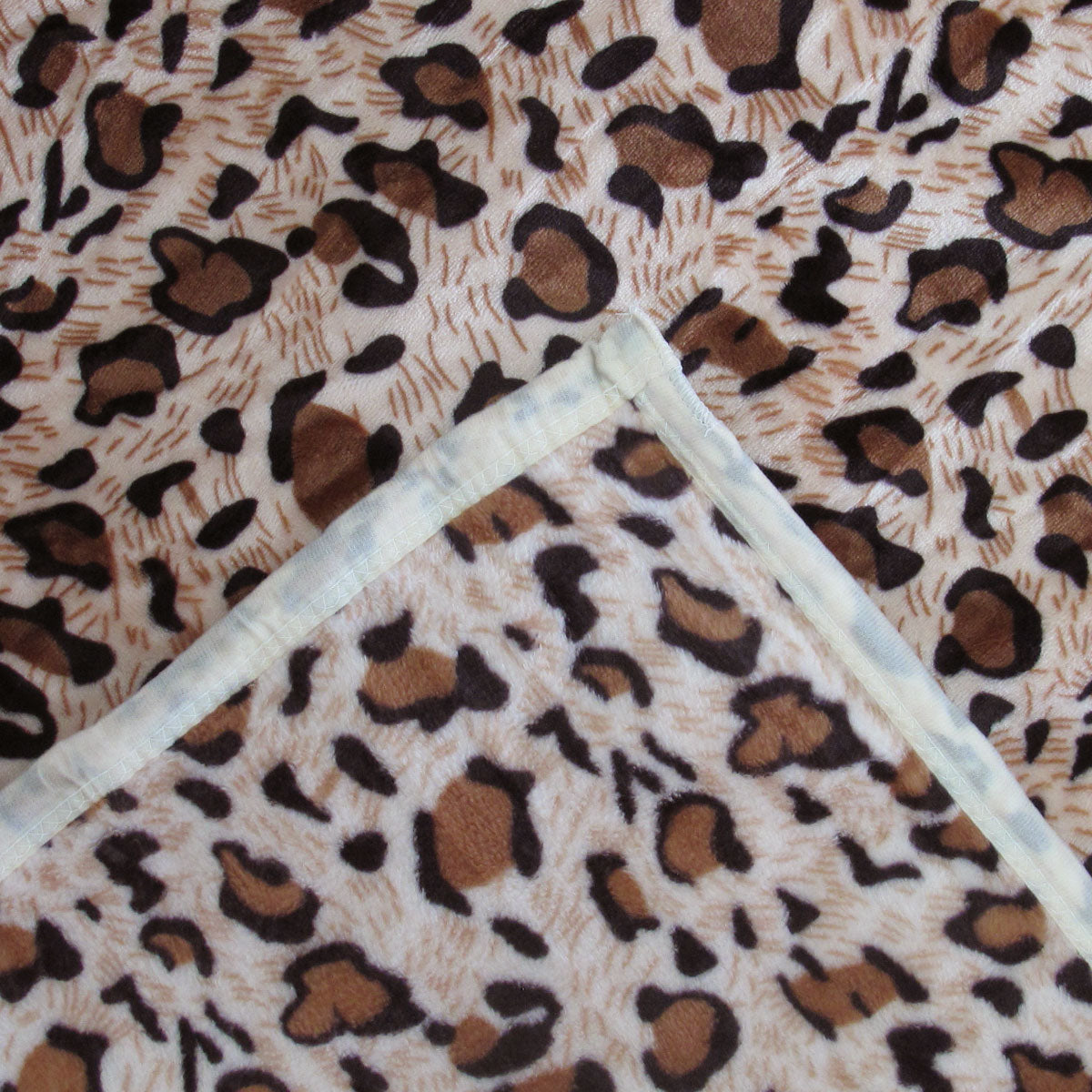 Premium Animal Pattern Soft Flannel Plush Blanket 300GSM - Leopard, 220 x 240cm