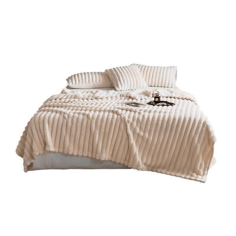 Premium Plush Throw Blanket – Khaki 100 x 150cm, Dual-Sided Texture