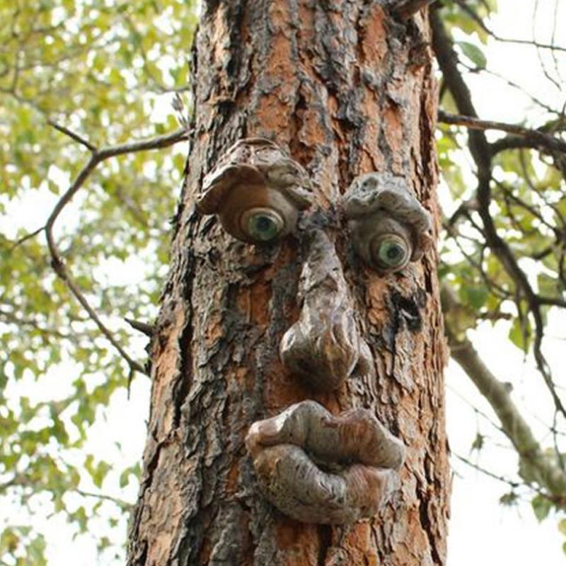 Premium Old Man Tree Hugger Garden Sculpture – Style B