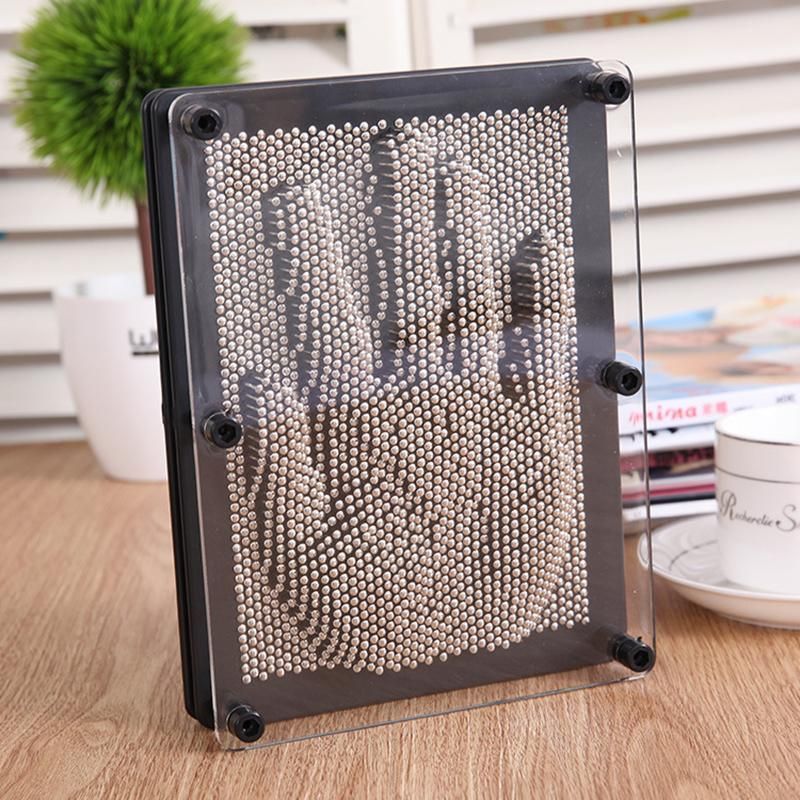 Premium 3D Metal Pin Art Board Toy – Medium 17.5 x 12.5cm