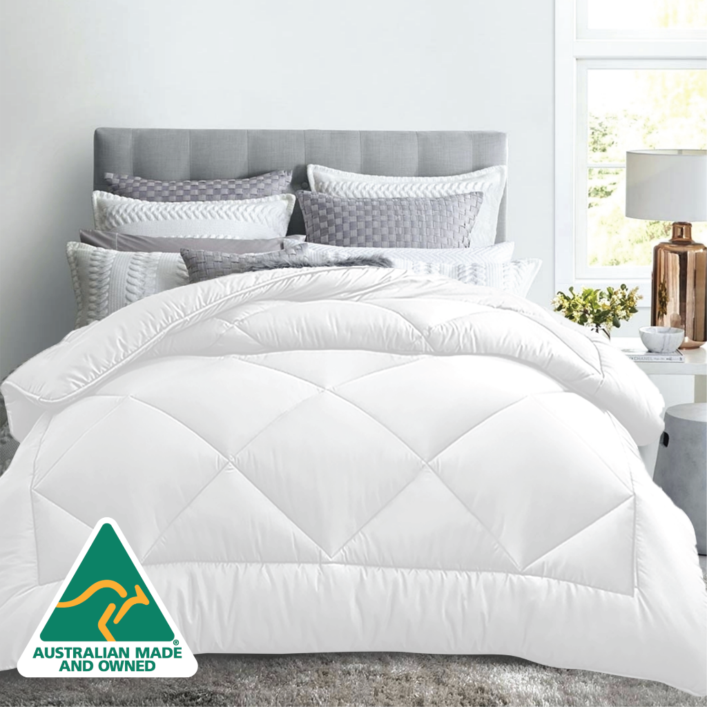 Luxor Microfibre Quilt 400GSM - King Size - Australian Made, Machine Washable - SuperSaverAU - view 1