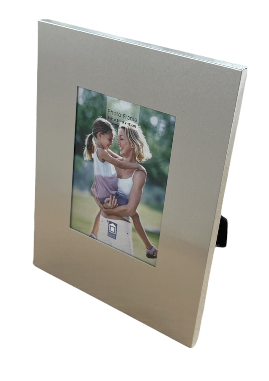 Premium Brushed Aluminium Photo Frame with Table Stand - 9 x 13cm
