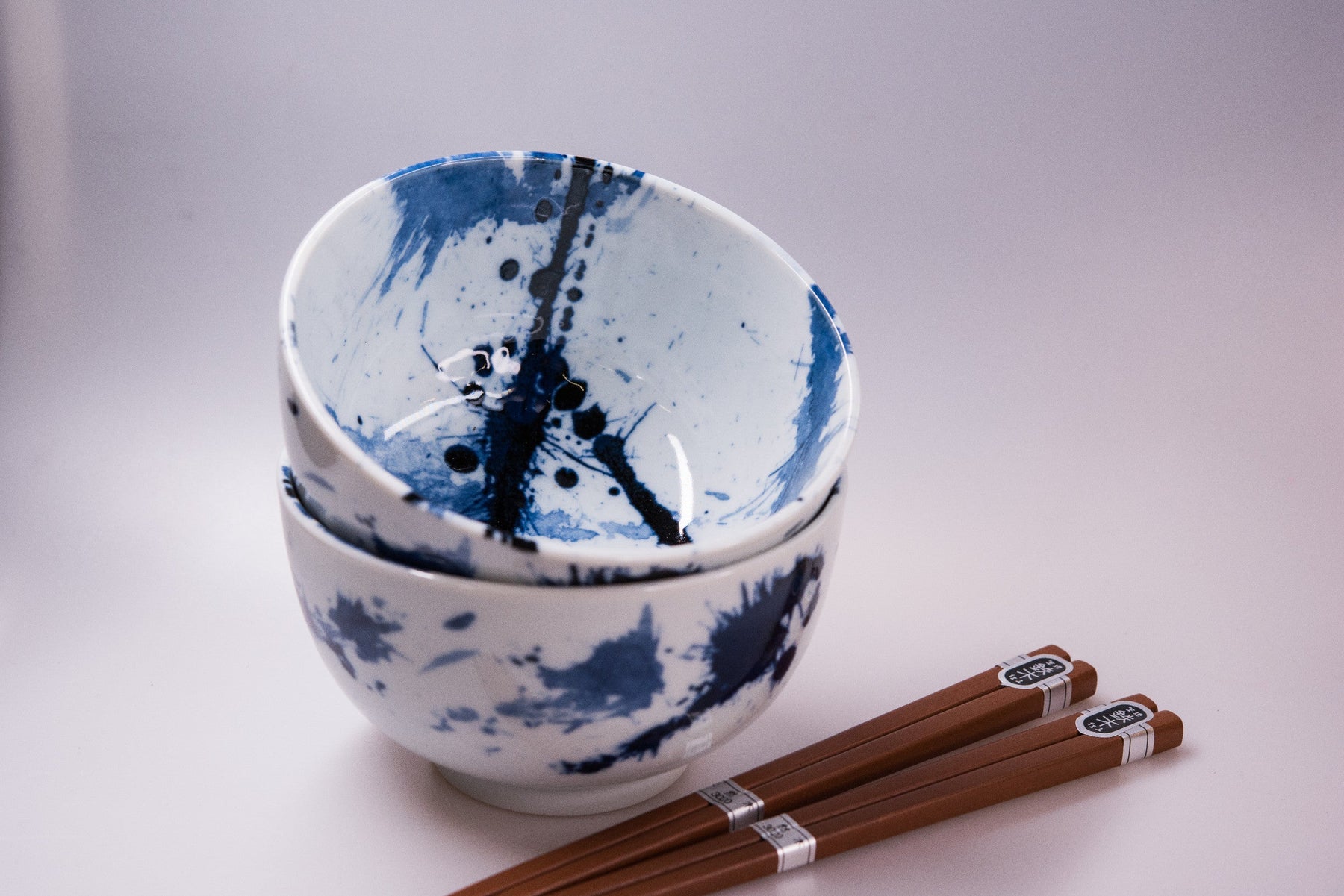 Premium Ceramic Bowl Set with Chopsticks – Blue White Splash 400ml, 2 Piece