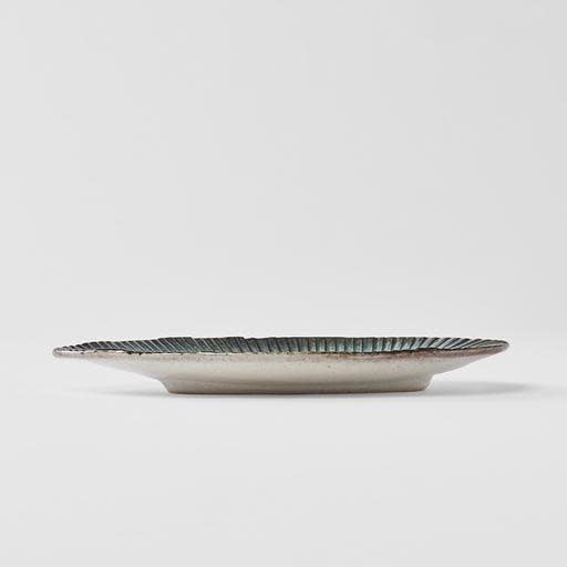 Premium Leaf Shape Plate – Light Blue Sky Blue Glaze 21cm