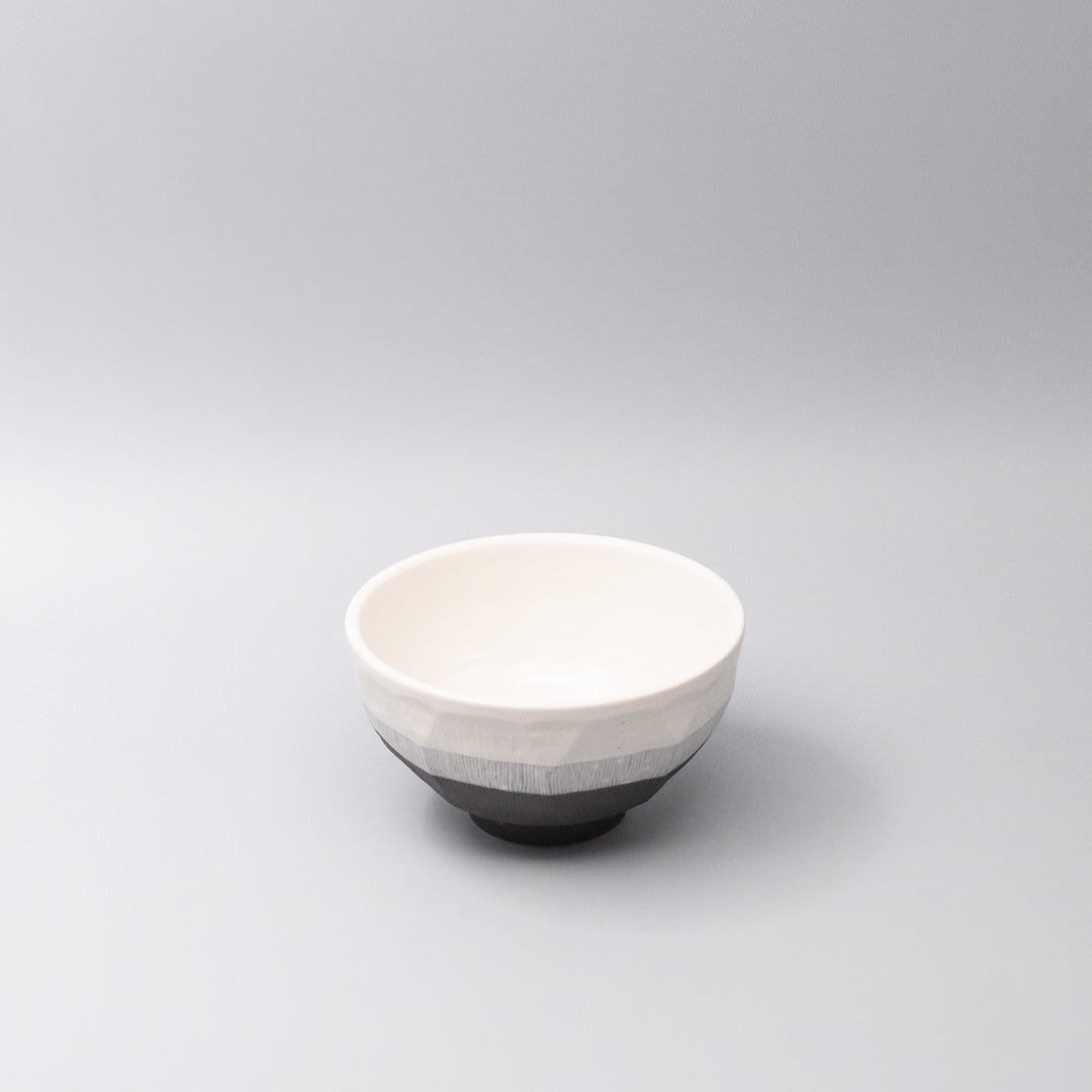 Premium Ceramic Bowl – White Tonal Ivory Glaze 17cm, 800ml