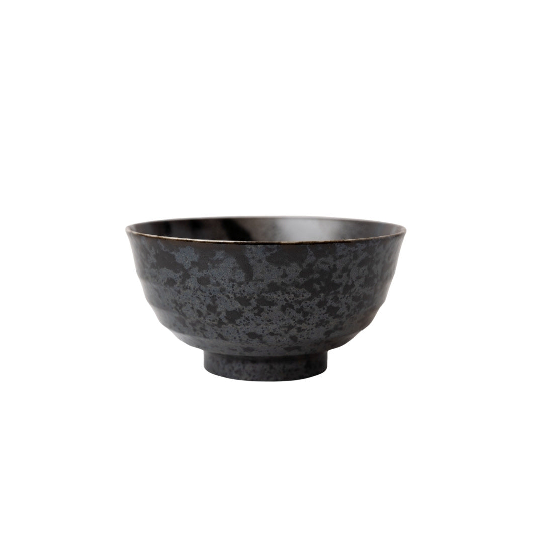 Premium Ceramic Fluted Udon Bowl – Gloss Black Stripes on Gunmetal Glaze 17cm