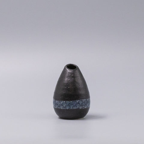 Black Wave Pinecone Vase 10cm Decorative Mini Floral Display