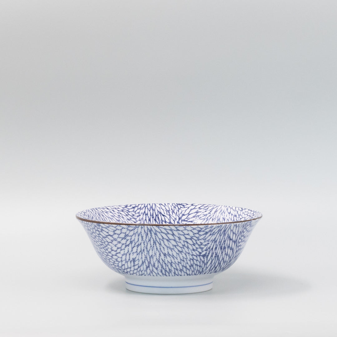 Premium Ramen Bowl – Dark Blue Chrysanthemum Design 21cm