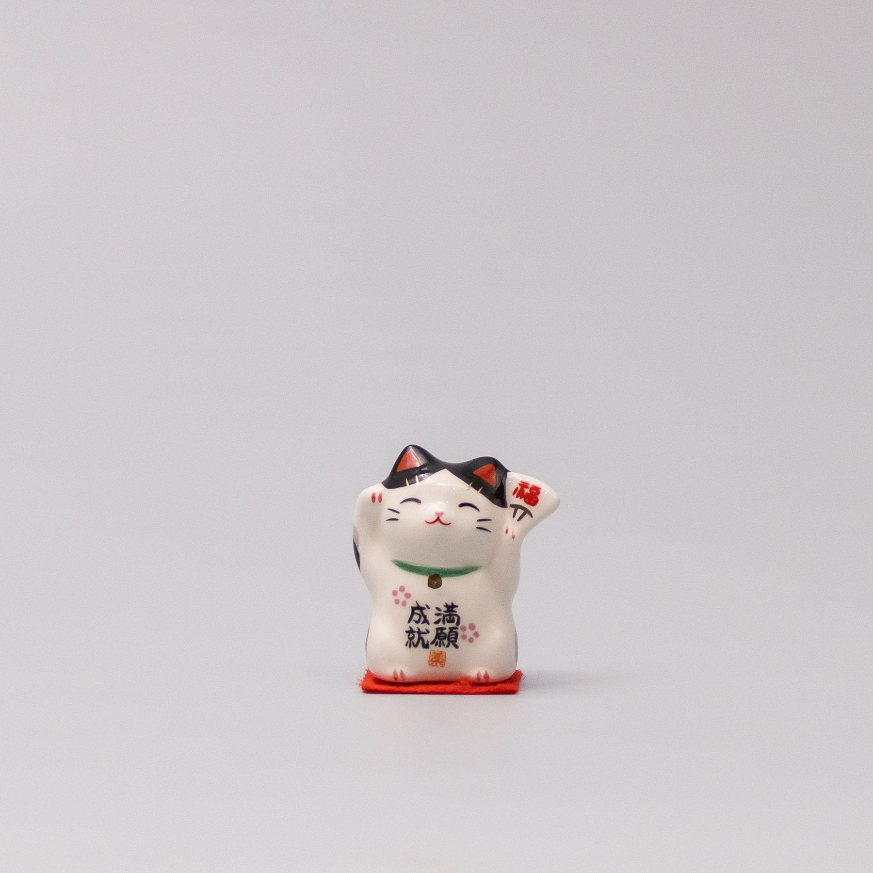 Premium Okimono Victory Lucky Cat Set - 24 Pieces