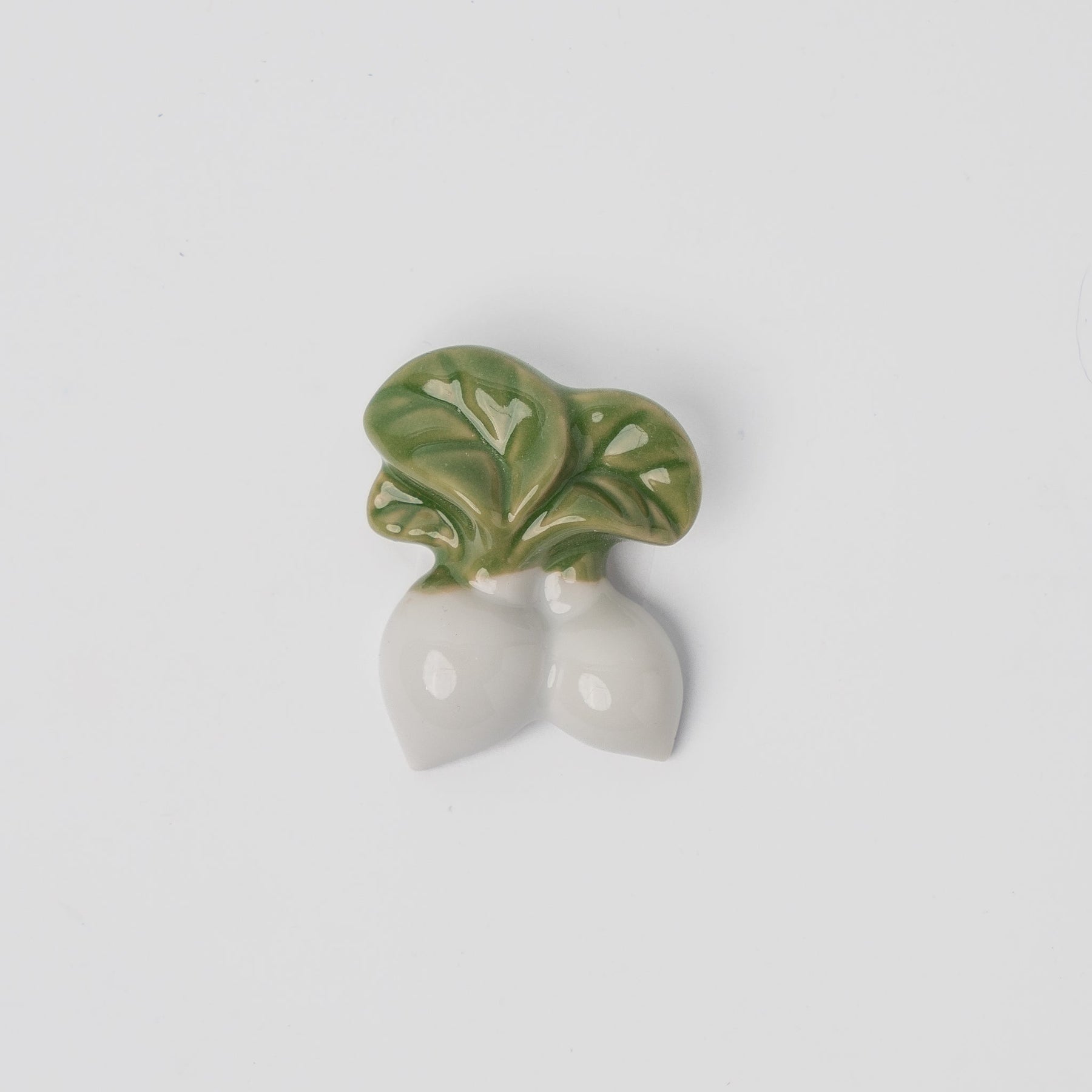 Premium White Green Radish Chopstick Rest Dishwasher Microwave Safe