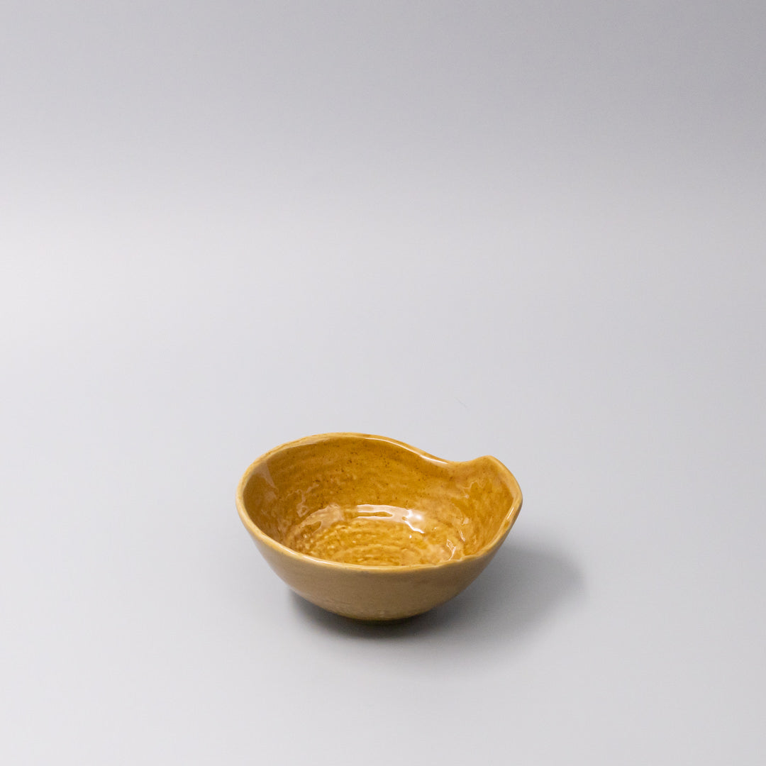 Premium Ceramic Bowl with Handle – Saffron Gloss Glaze 13 x 12.8cm