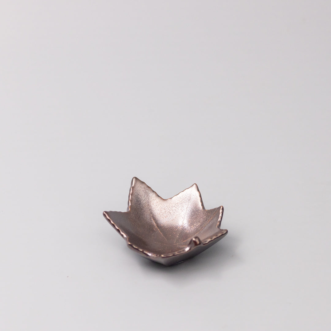Premium 6cm Metallic Lustre Glaze Maple Leaf Ceramic Sauce Dish Dishwasher Safe
