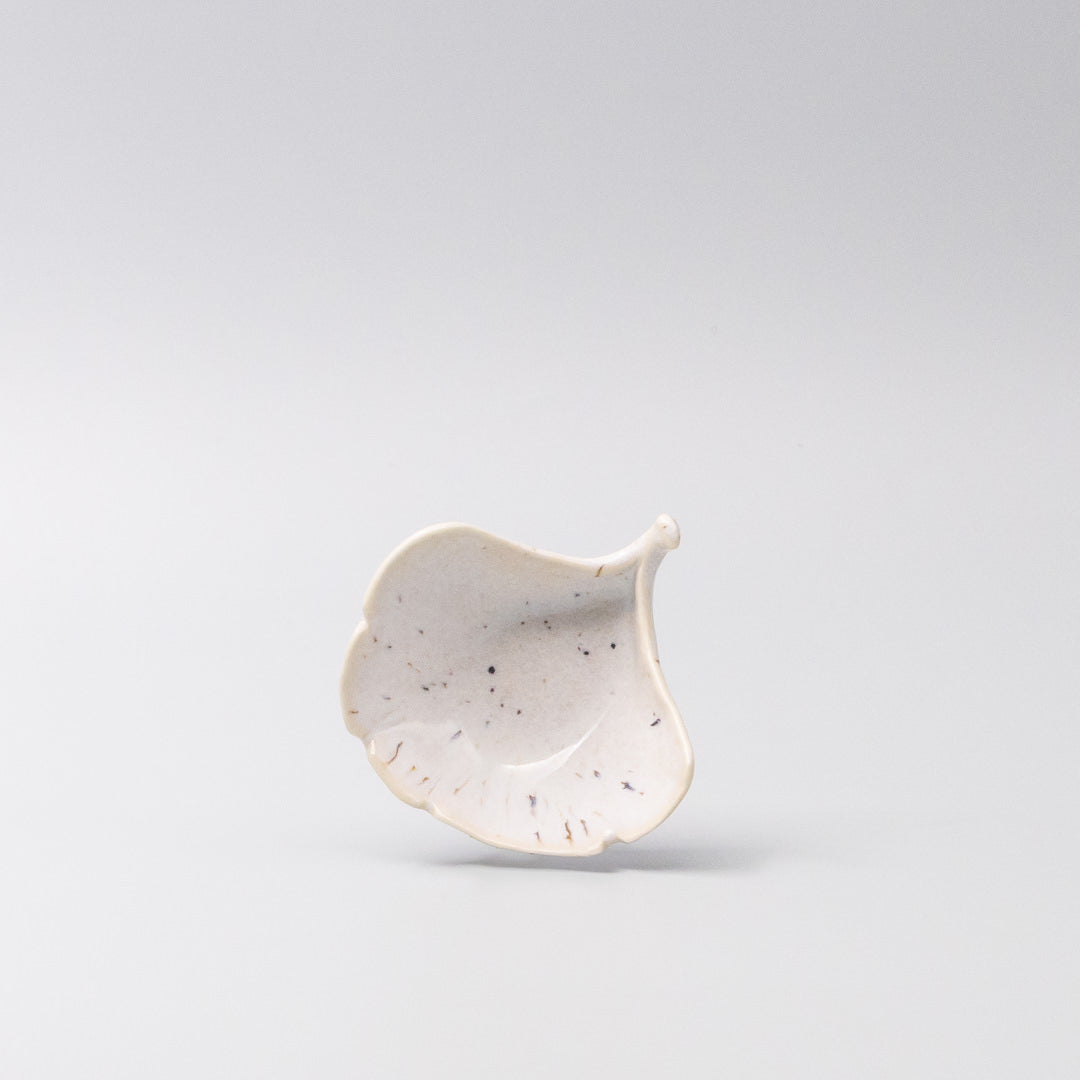 Premium 30ml Ivory Fleck Gingko Leaf Ceramic Sauce Dish Dishwasher Microwave Safe