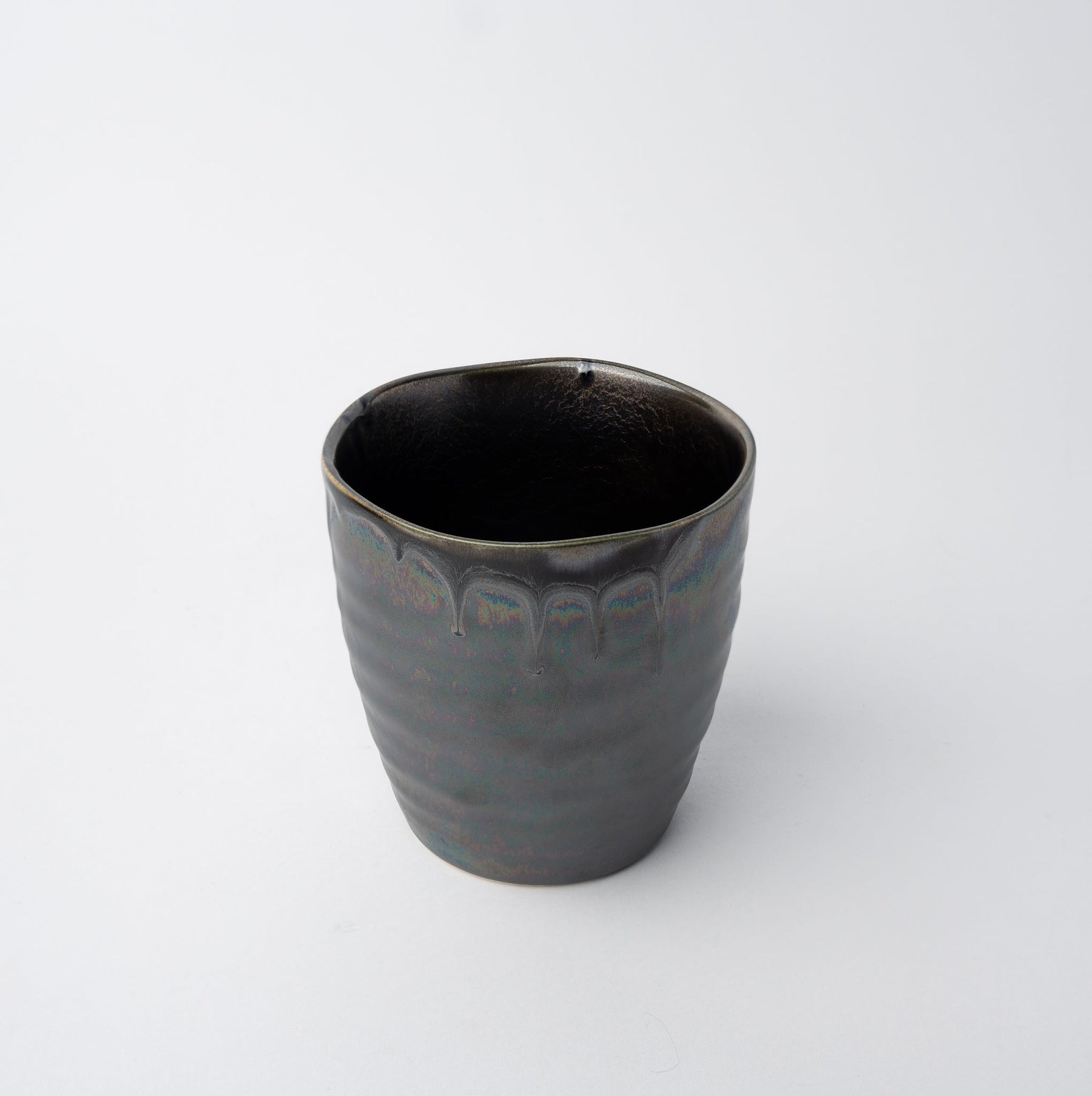 Premium Sushi Mug – Metallic Black Drip Glaze 325ml