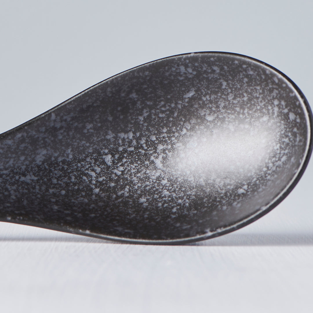 Premium Ramen Ceramic Spoon – Kanso Matt Black 17.5cm
