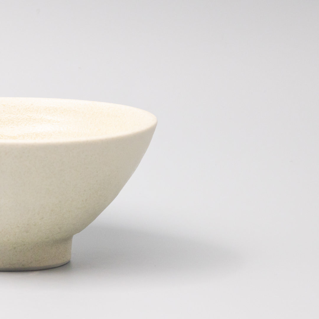 Premium Medium Bowl – White Buttermilk Glaze 15.5cm