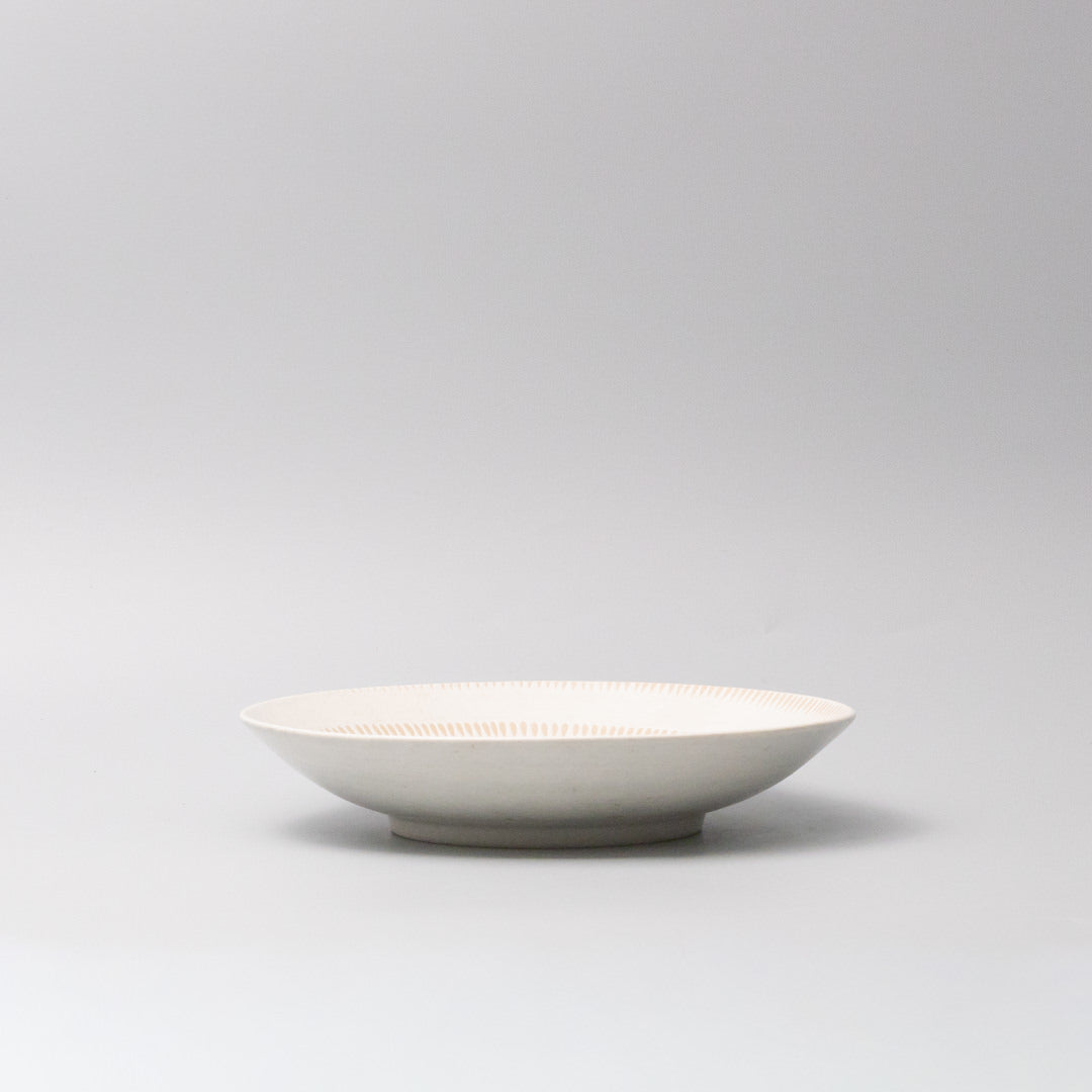 Premium Open Shallow Bowl – Ivory Spiral Glaze 23cm