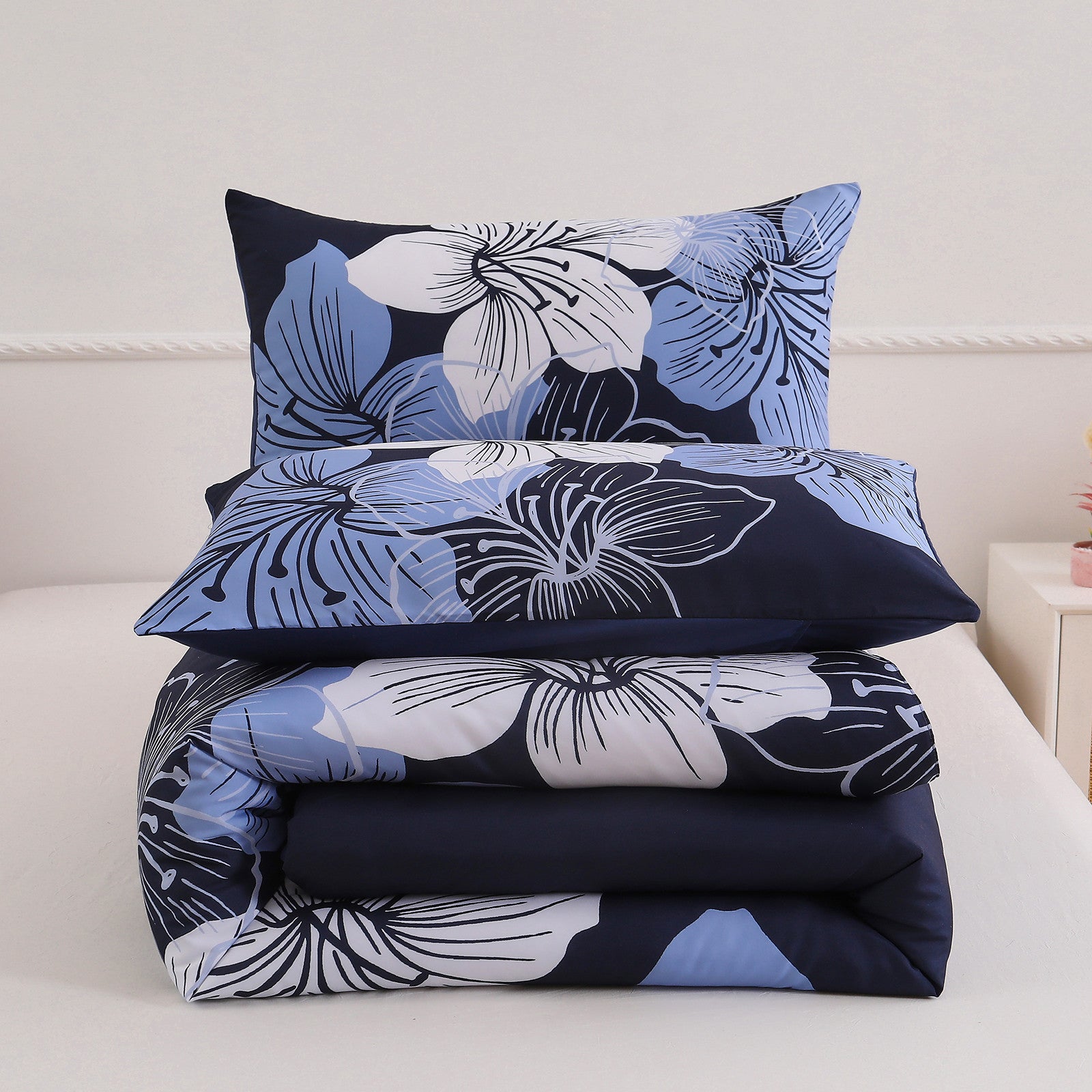 Premium Navy Blue Floral 3 Piece Microfiber Comforter Set - King