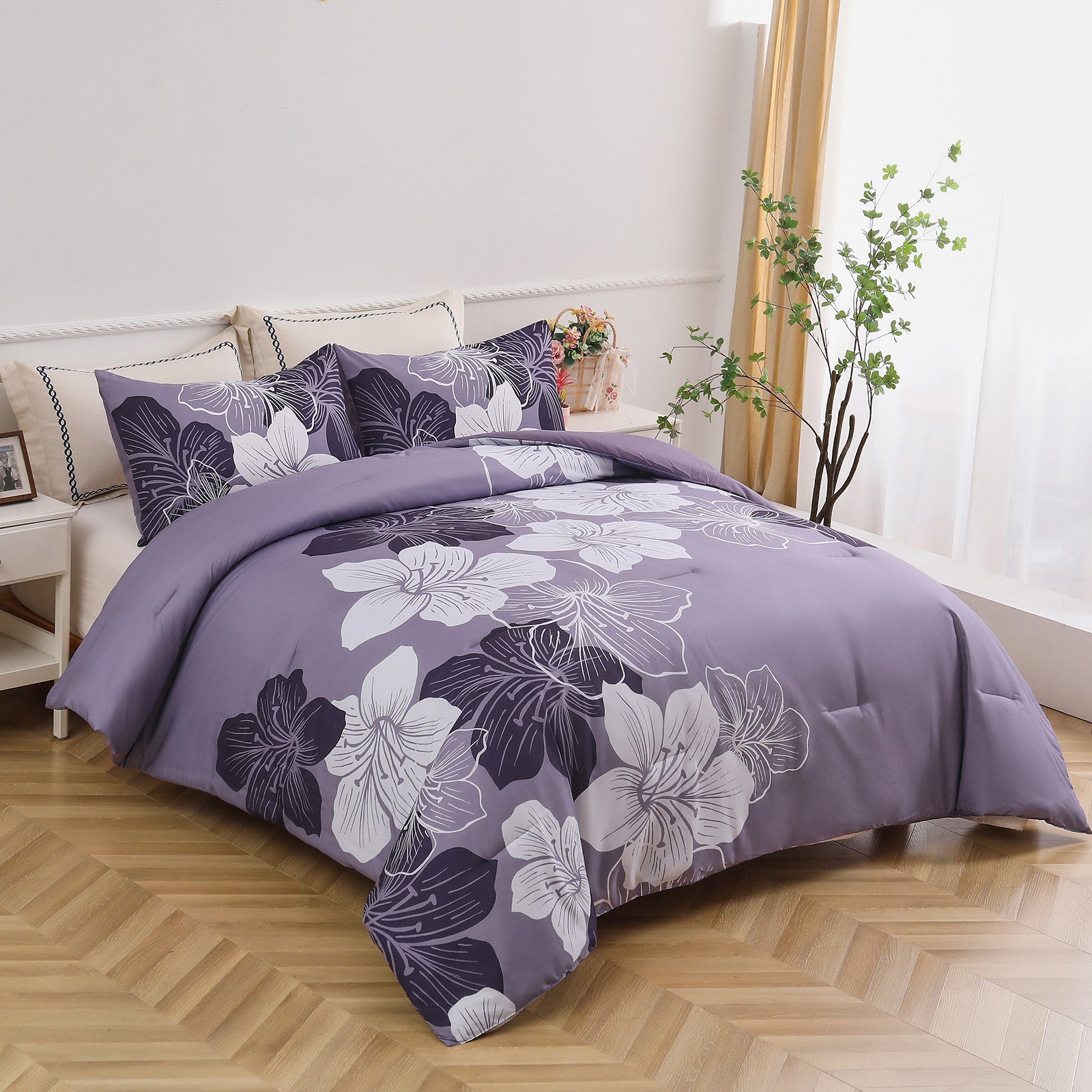 Premium Dark Purple Floral 3 Piece Microfiber Comforter Set - King