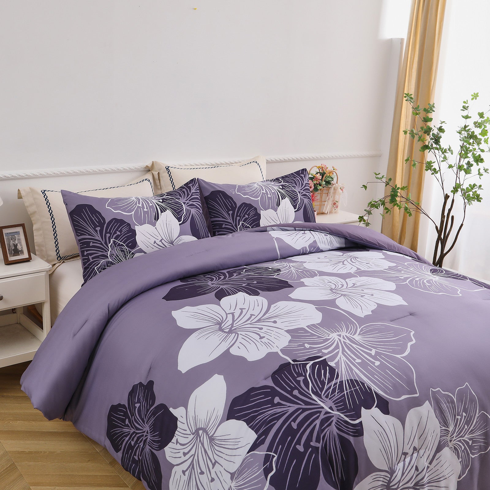 Premium Dark Purple Floral 3 Piece Microfiber Comforter Set - King