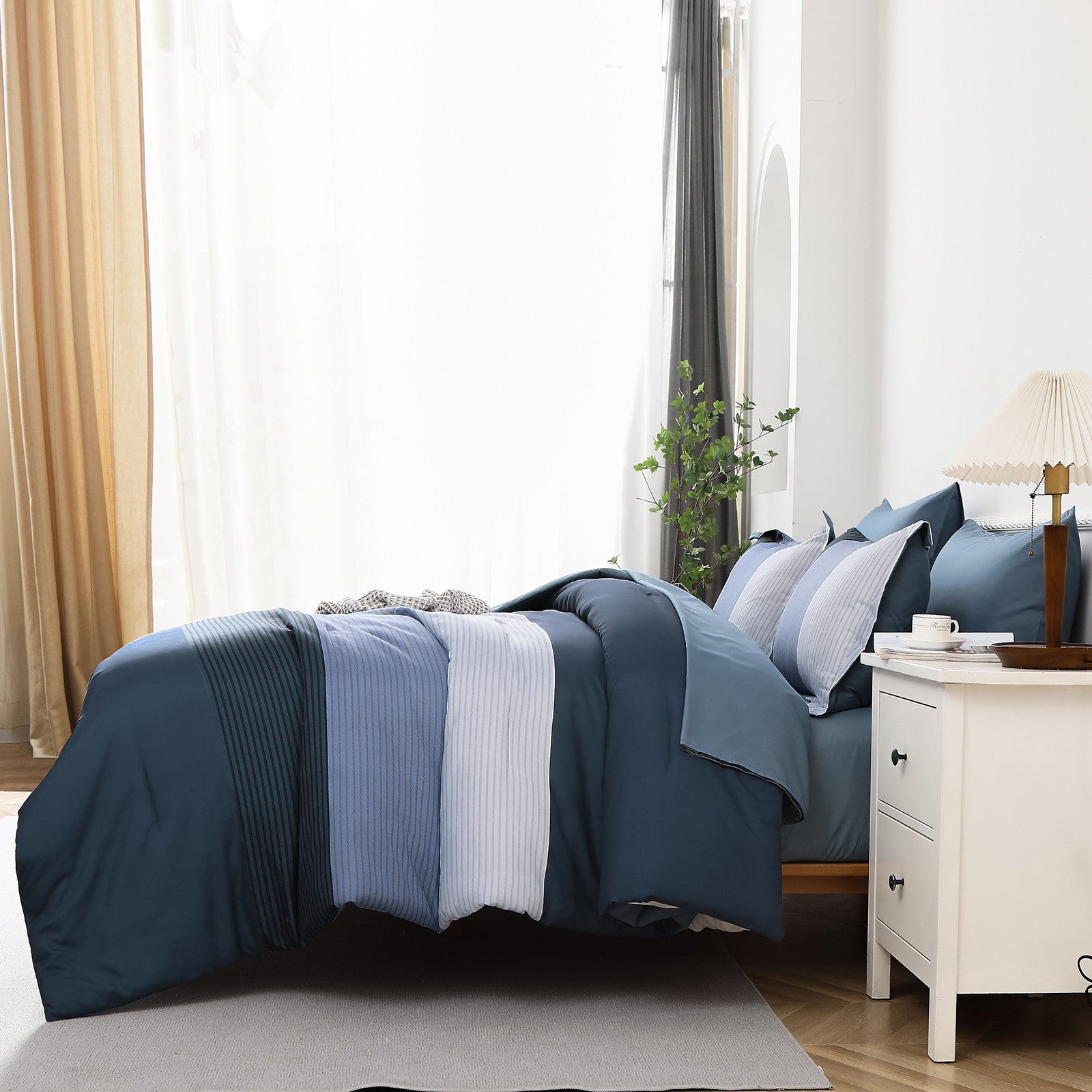 Premium Navy Blue Striped 3 Piece Microfiber Comforter Set - King