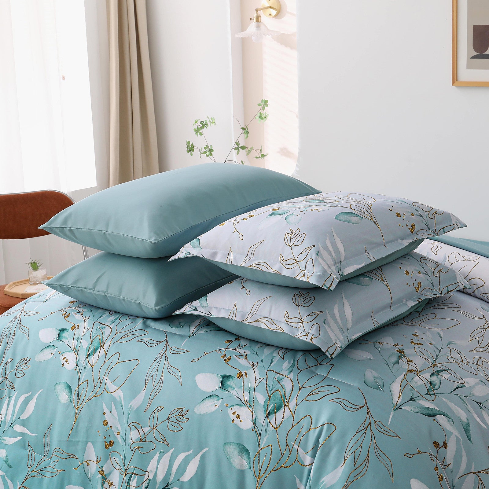 Premium Soft Floral Leaf 3 Piece Microfiber Comforter Set - King