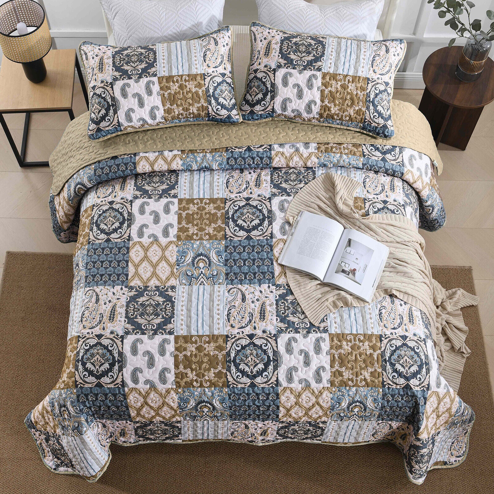 Premium Retro Charm Bold Checkered Comforter Set - Queen