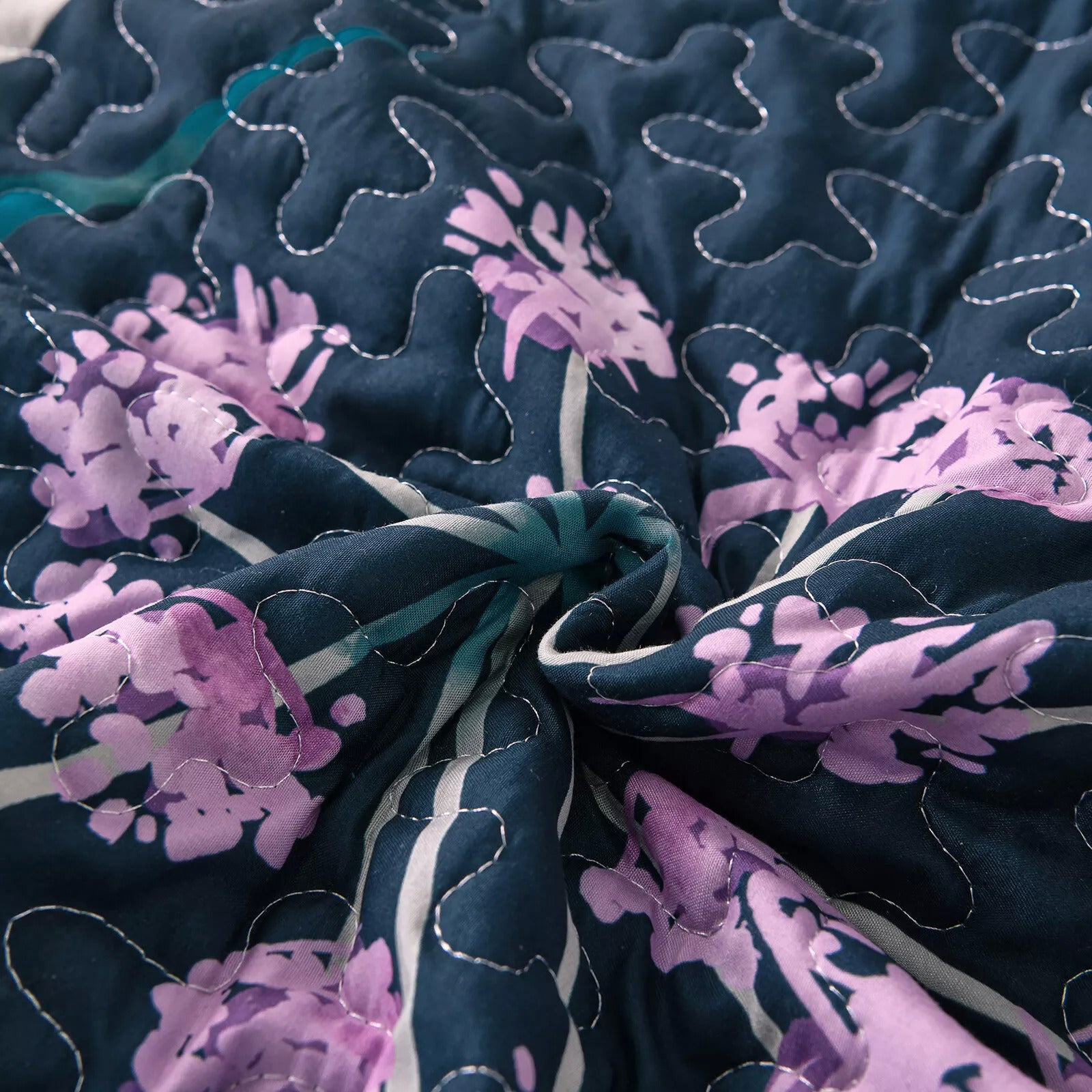 3-Piece Quilt Bedspread Set Queen Size - Lightweight Reversible Coverlet - SuperSaverAU - view 4