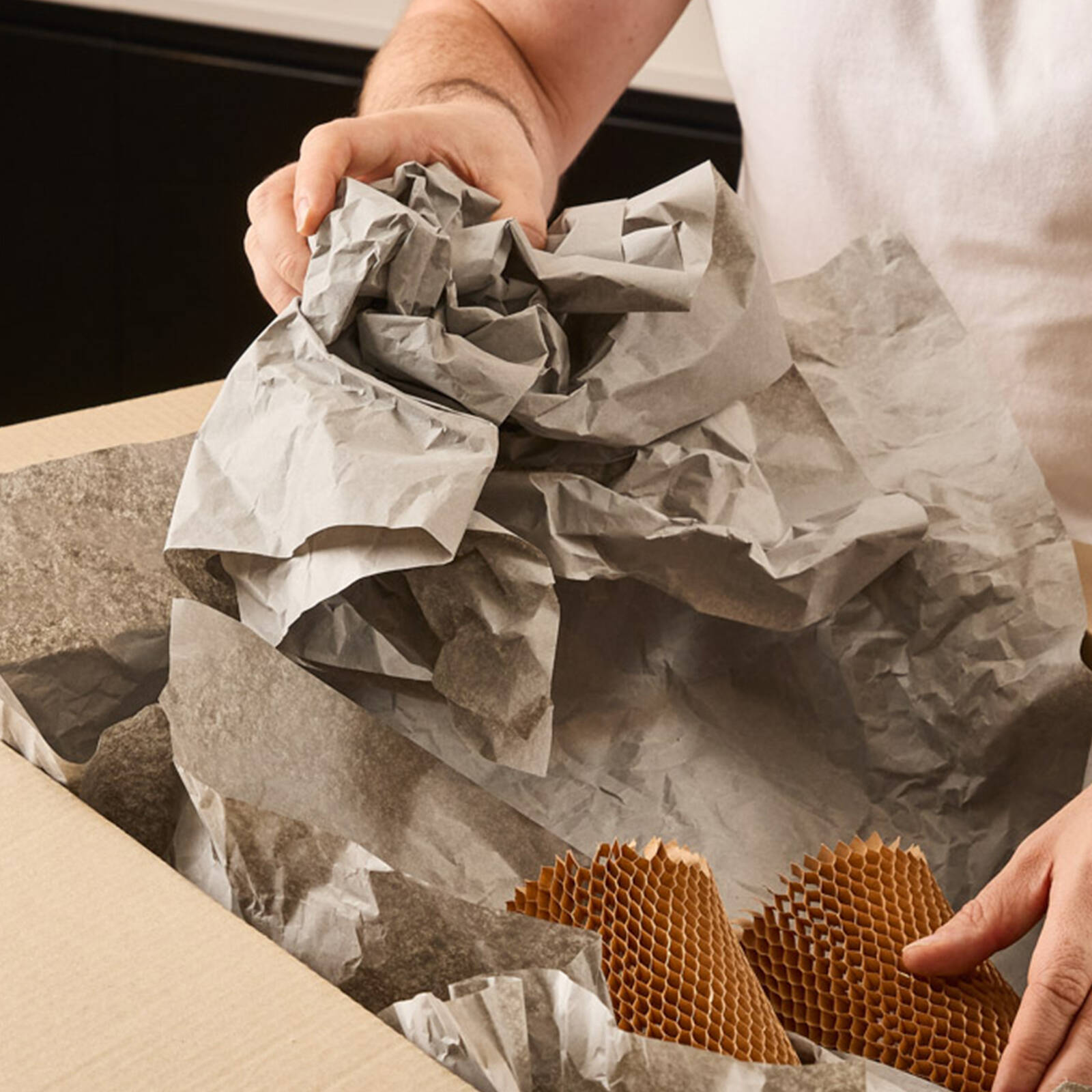 Wrap and Move 800 x 580mm White Butchers Paper 125 Sheets
