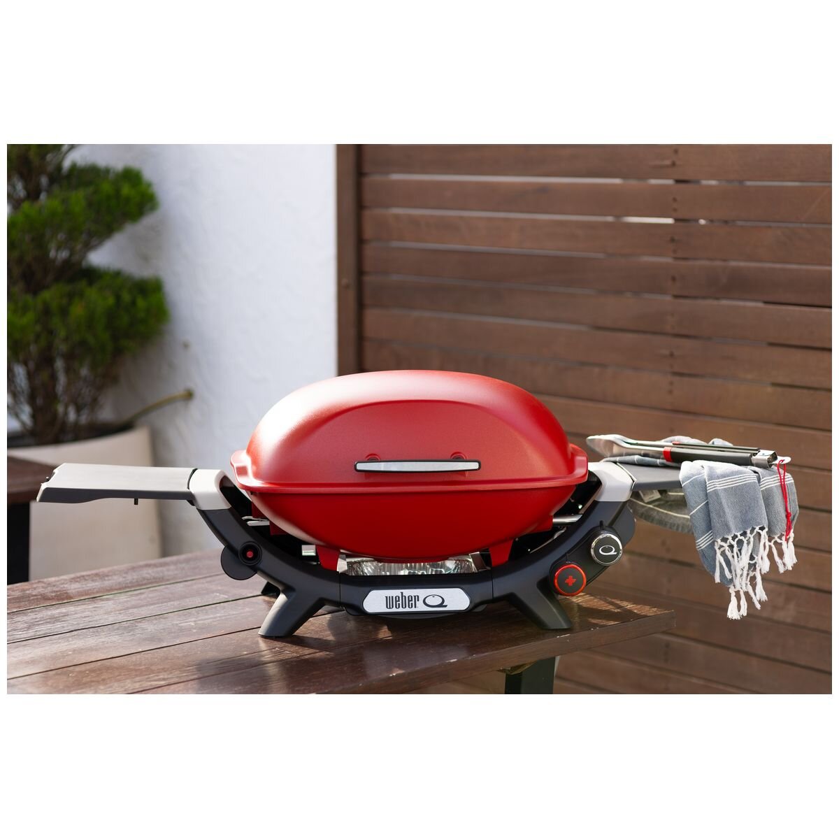 Weber Q2600N+ Portable LPG BBQ - 2 Burners, High Domed Lid, Red Finish - 3400046