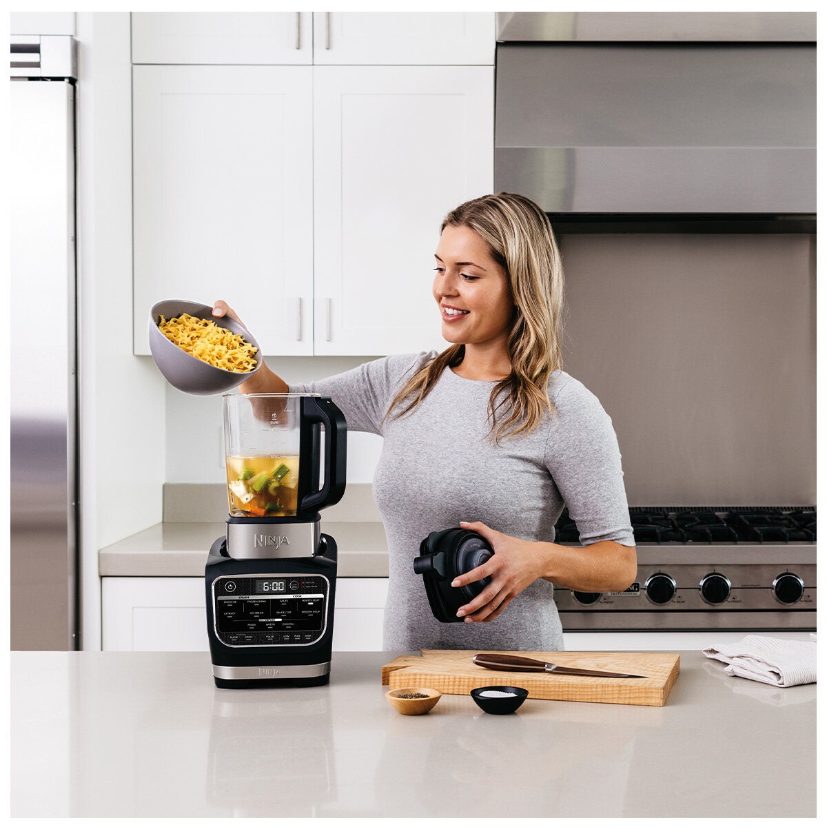 Ninja Foodi Cold and Hot Blender 1.9L Glass Pitcher - 1000W Motor, 800W Heating Element - HB150