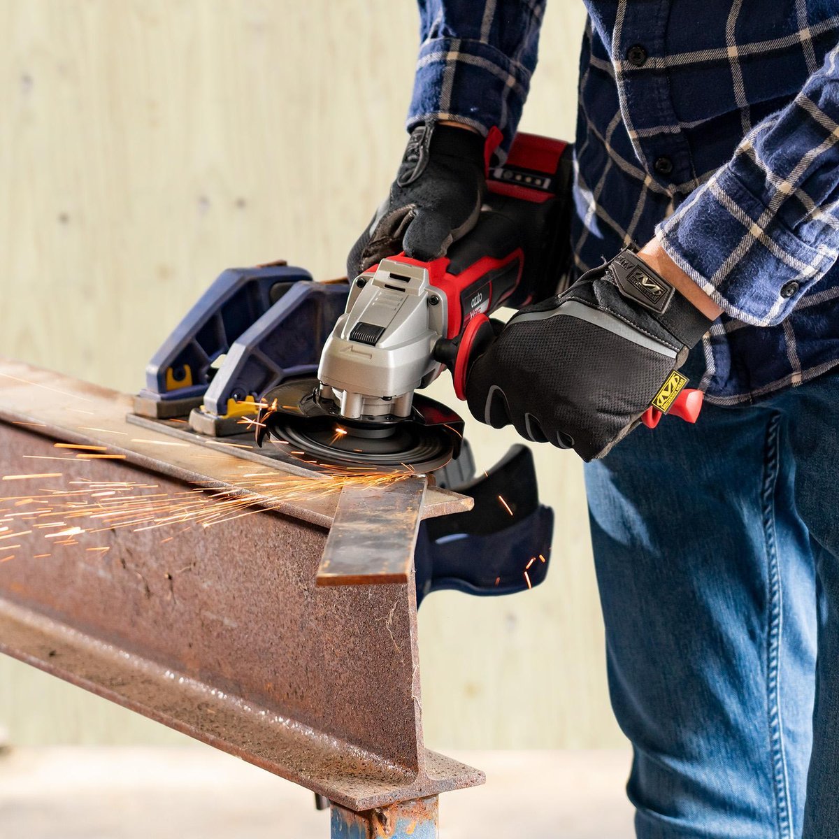 Ozito PXC 18V 115mm Cordless Angle Grinder - Skin Only PXAGS-115