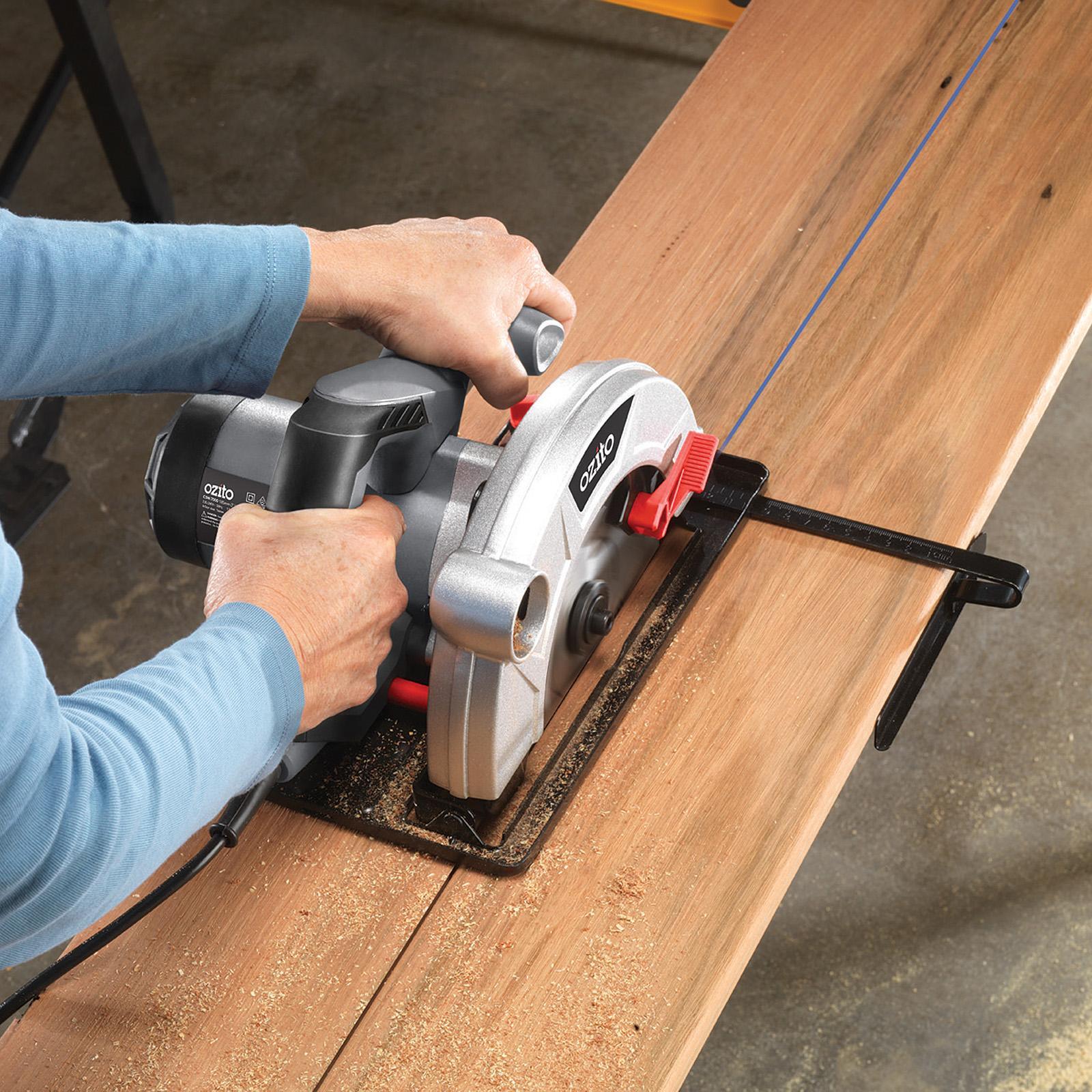 Ozito 1300W 185mm Corded Circular Saw 45 Deg Bevel CSW-7000
