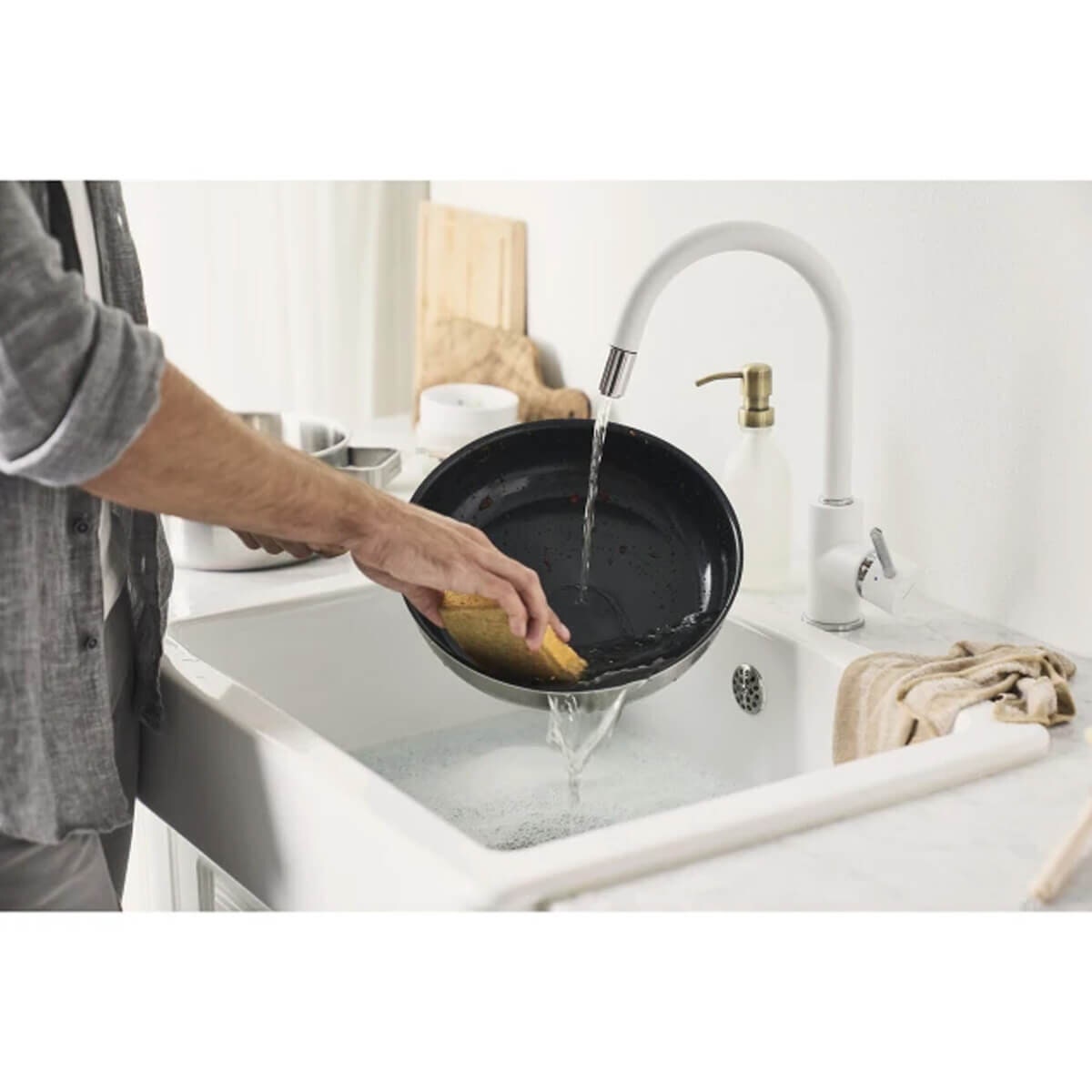 Zwilling 20cm Pure Ceraforce Stainless Steel Frying Pan - Ceramic Non-Stick, Induction Compatible - 63242
