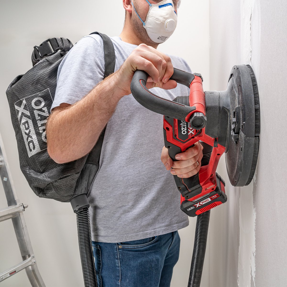 Ozito PXC 18V Drywall Sander PXBDWS 225 - 370mm x 270mm x 240mm - Brushless - SuperSaverAU - view 3