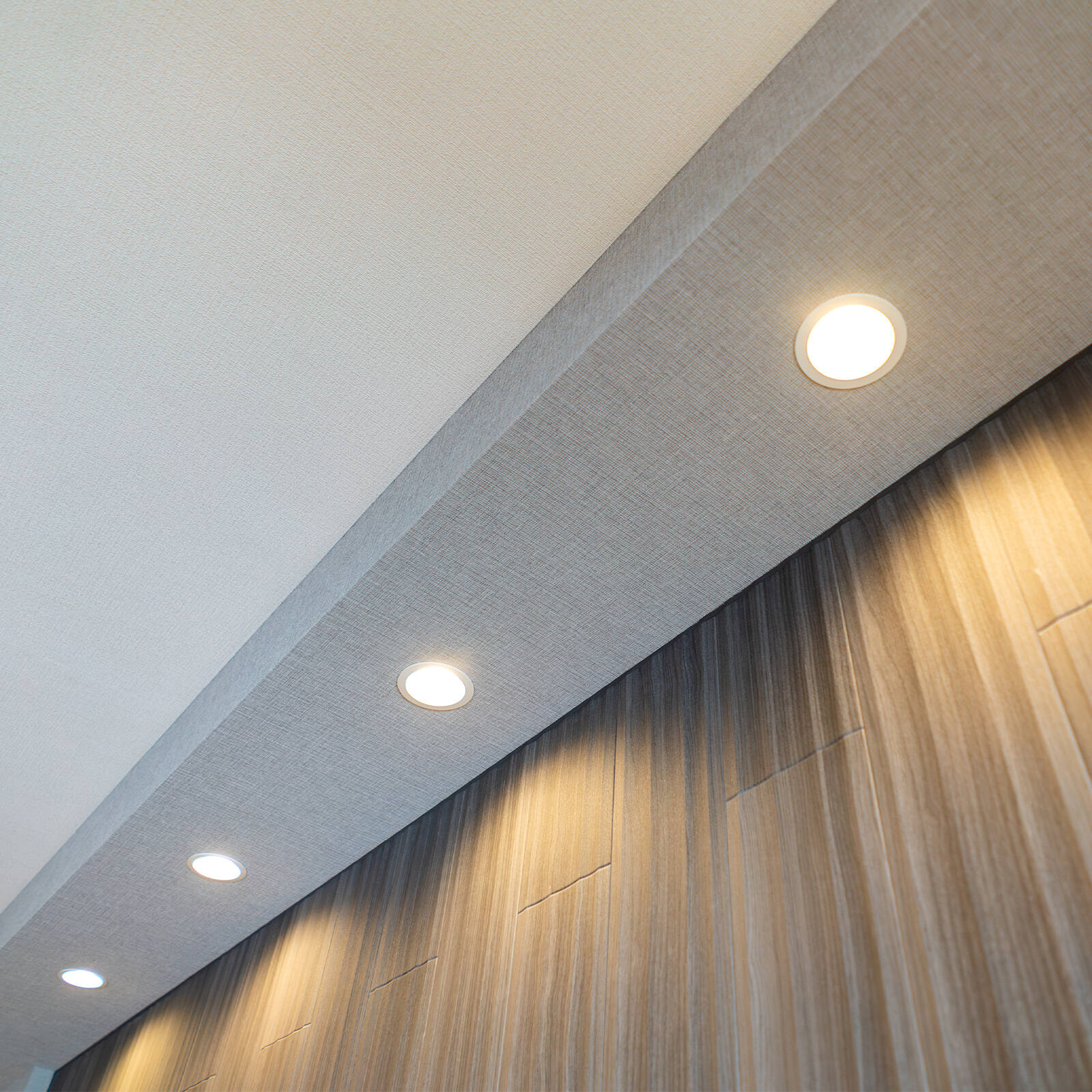 Arlec Grid Connect Smart LED Downlight 9W 720lm RGB+CCT ALD095HA