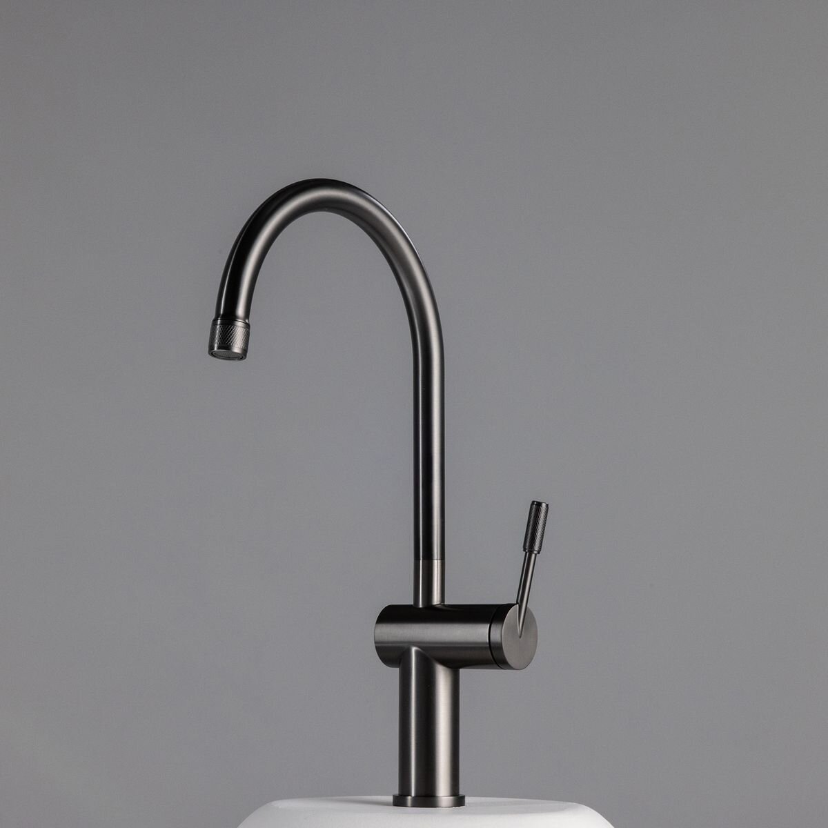 Titan Essentials Gooseneck Kitchen Mixer Tap - Gunmetal - Soft-Closing Ceramic Seal - TTGM2