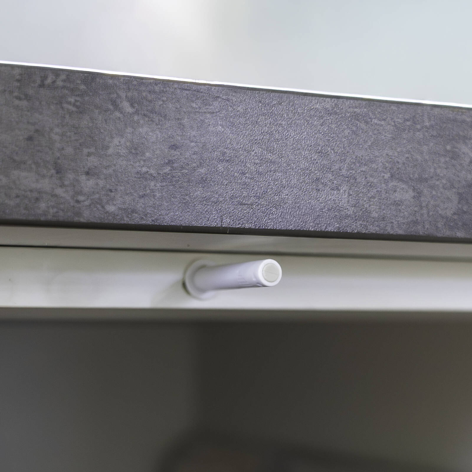 Kaboodle White Push To Open Jig & Piston Kit Handle-Free Cabinet Hardware
