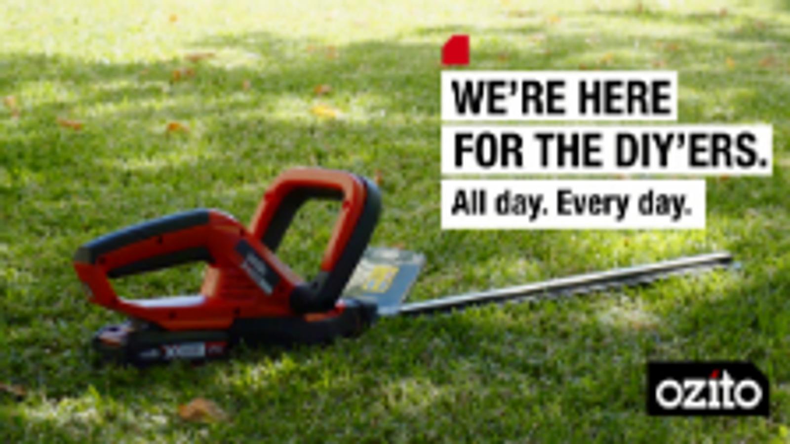 Ozito PXC 18V Cordless Hedge Trimmer 460mm 2.0Ah Kit PXCHTK-218