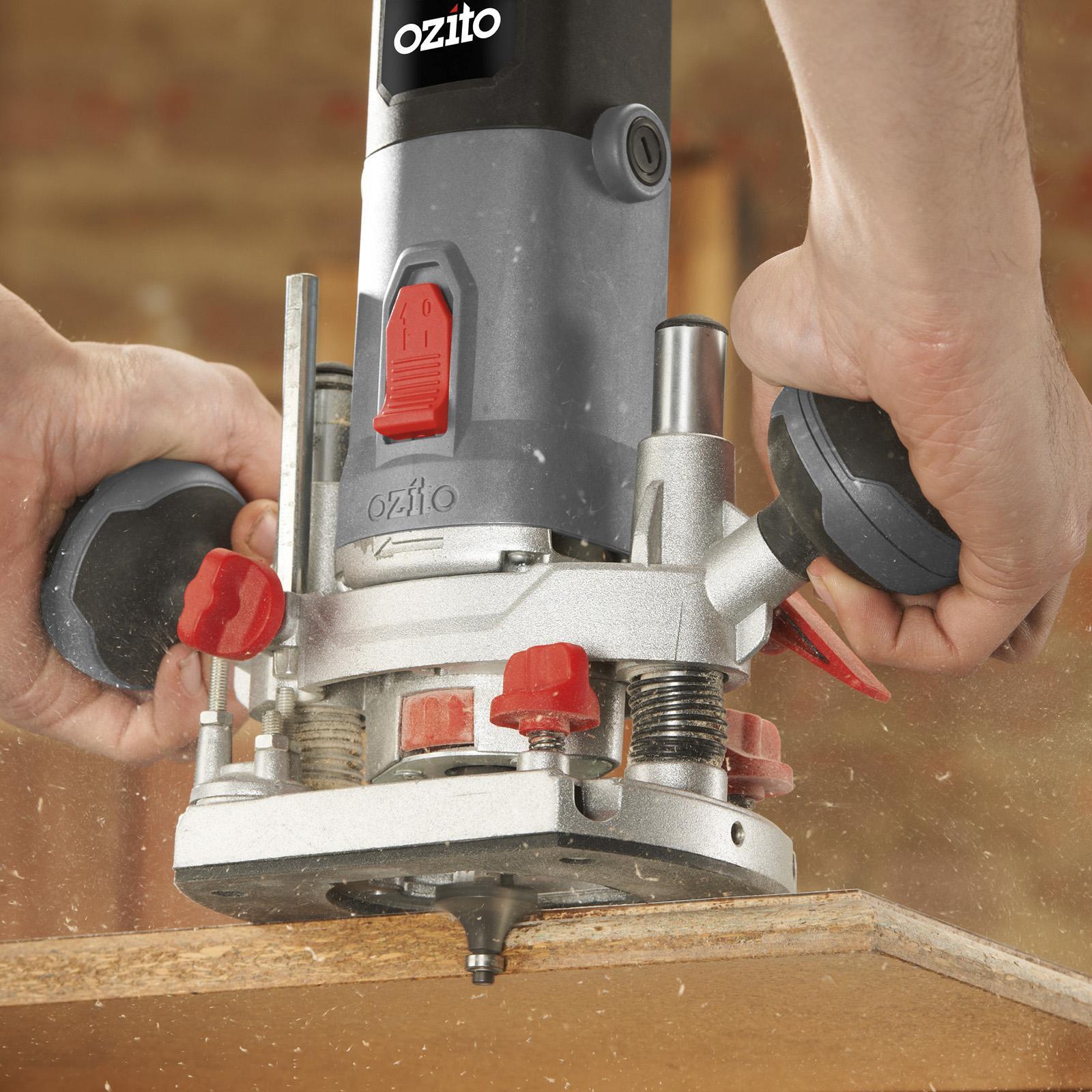 Ozito 850W Router ROU-5000 - 32000rpm Variable Speed with Guide Fence